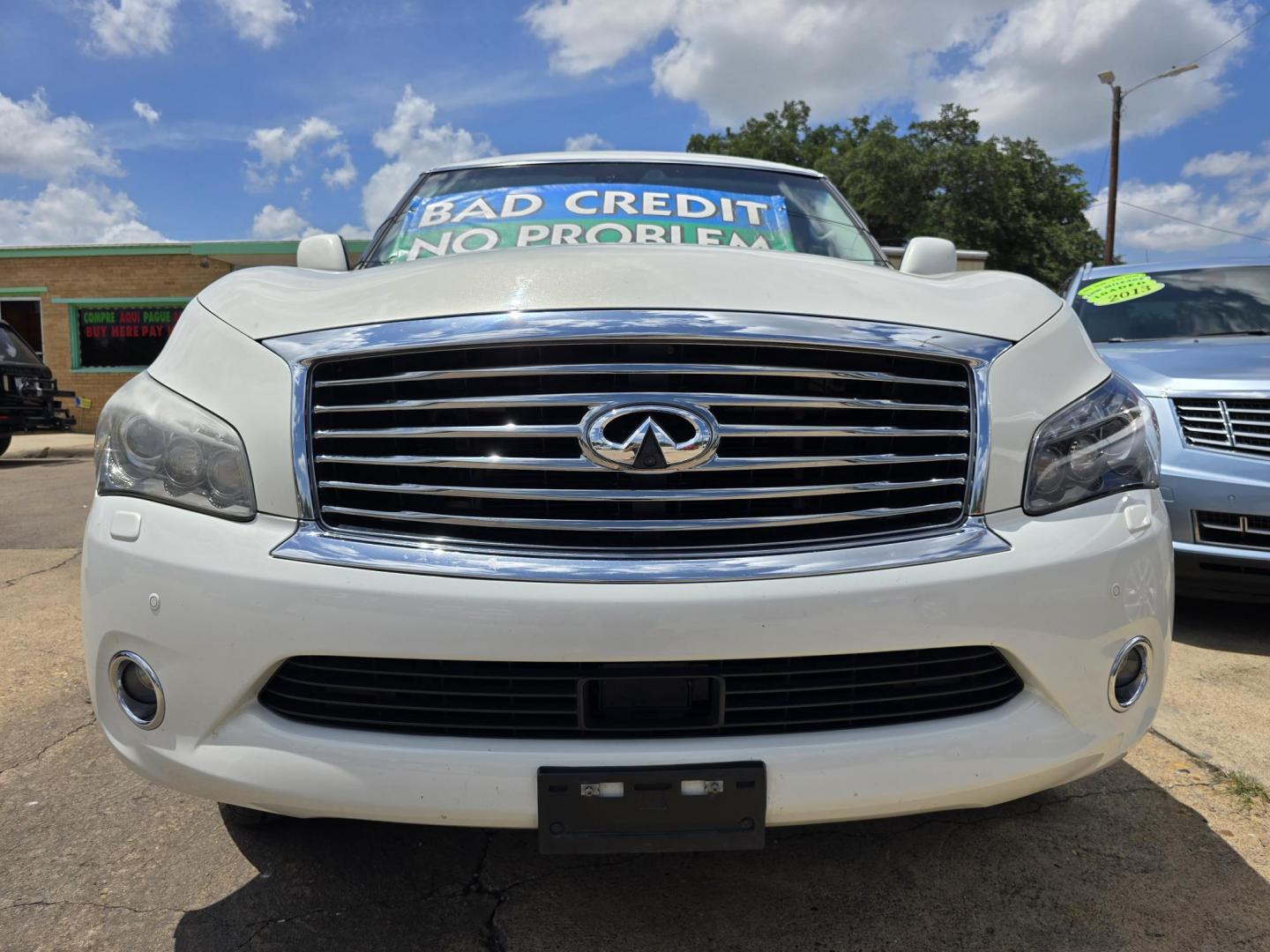 2013 DIAMOND WHITE Infiniti QX56 (JN8AZ2NEXD9) with an 5.6L V8 DOHC 32V engine, 5-Speed Automatic transmission, located at 2660 S.Garland Avenue, Garland, TX, 75041, (469) 298-3118, 32.885551, -96.655602 - Photo#9