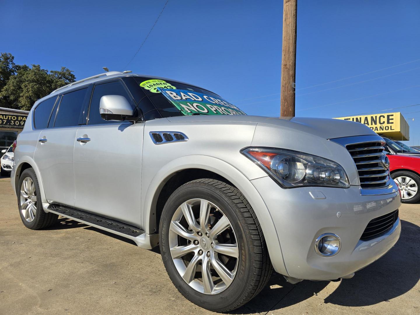 2013 SILVER Infiniti QX56 (JN8AZ2NF9D9) with an 5.6L V8 DOHC 32V engine, 5-Speed Automatic transmission, located at 2660 S.Garland Avenue, Garland, TX, 75041, (469) 298-3118, 32.885551, -96.655602 - Photo#1