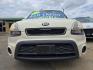 2013 WHITE Kia Soul ! (KNDJT2A62D7) with an 2.0L L4 DOHC 16V engine, AUTO transmission, located at 2660 S.Garland Avenue, Garland, TX, 75041, (469) 298-3118, 32.885551, -96.655602 - Photo#9