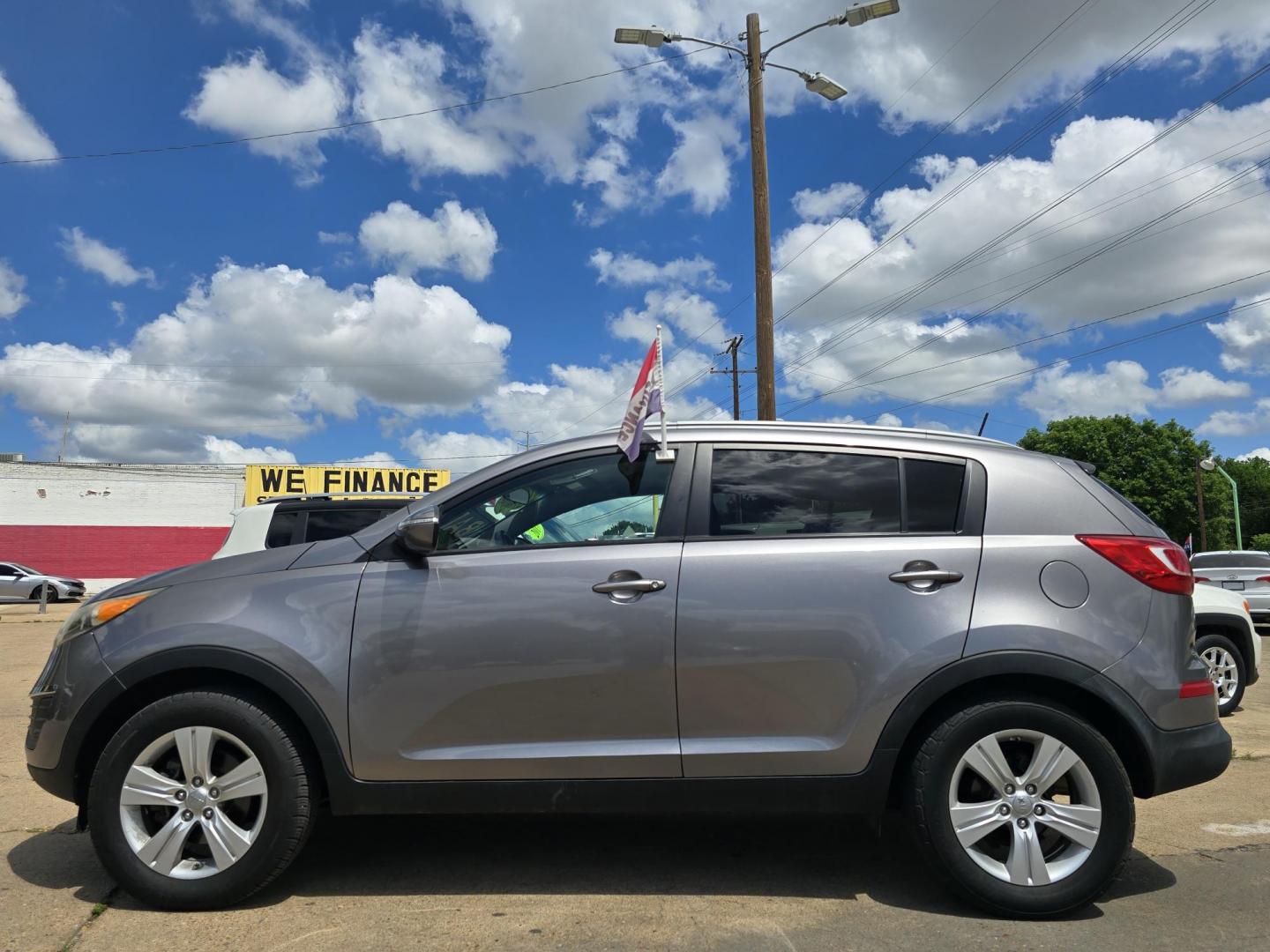 2013 GRAY Kia Sportage LX (KNDPB3A23D7) with an 2.4L V6 DOHC 24V engine, 6-Speed Automatic transmission, located at 2660 S.Garland Avenue, Garland, TX, 75041, (469) 298-3118, 32.885551, -96.655602 - BRAND NEW MOTOR FROM KIA. 3YR/36K MILE WARRANTY WITH KIA. - Photo#6