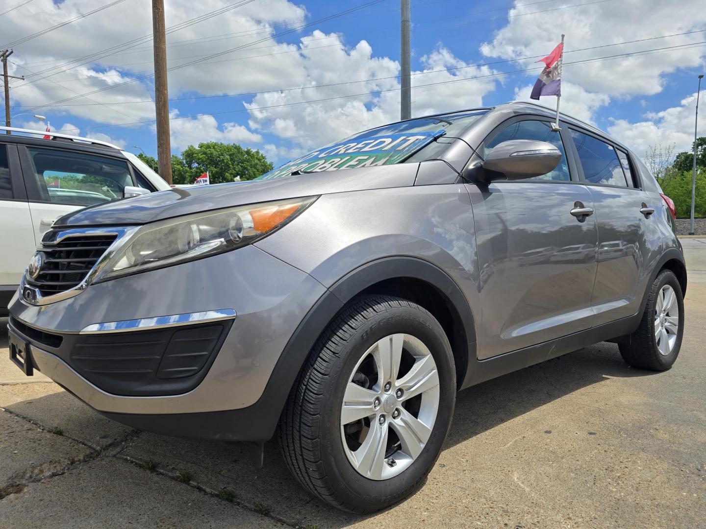 2013 GRAY Kia Sportage LX (KNDPB3A23D7) with an 2.4L V6 DOHC 24V engine, 6-Speed Automatic transmission, located at 2660 S.Garland Avenue, Garland, TX, 75041, (469) 298-3118, 32.885551, -96.655602 - BRAND NEW MOTOR FROM KIA. 3YR/36K MILE WARRANTY WITH KIA. - Photo#7