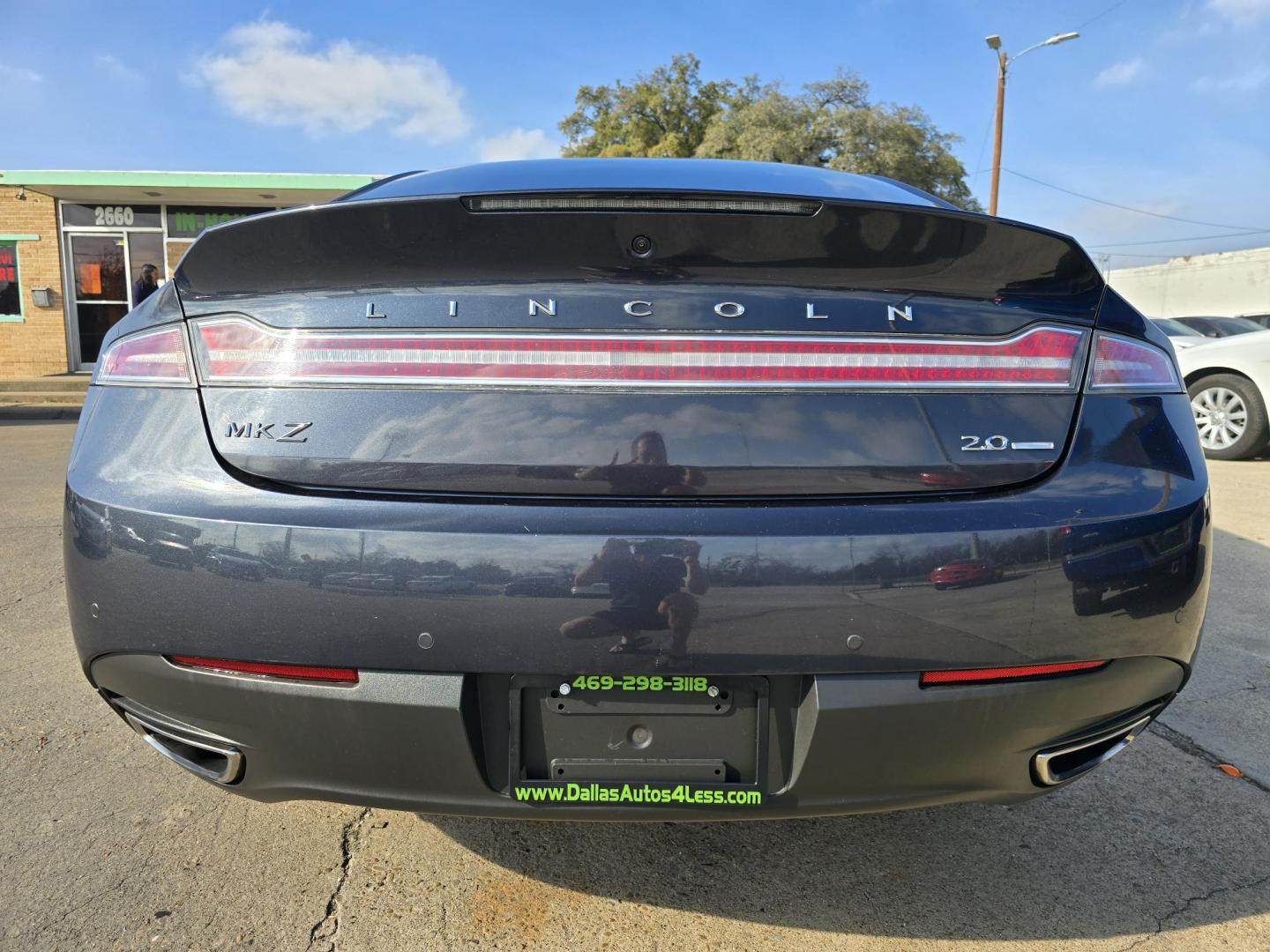 2013 GRAY Lincoln MKZ FWD (3LN6L2G99DR) with an 2.0L L4 DOHC 16V engine, 6-Speed Automatic transmission, located at 2660 S.Garland Avenue, Garland, TX, 75041, (469) 298-3118, 32.885551, -96.655602 - Photo#4