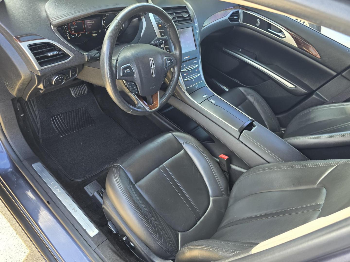 2013 GRAY Lincoln MKZ FWD (3LN6L2G99DR) with an 2.0L L4 DOHC 16V engine, 6-Speed Automatic transmission, located at 2660 S.Garland Avenue, Garland, TX, 75041, (469) 298-3118, 32.885551, -96.655602 - Photo#10