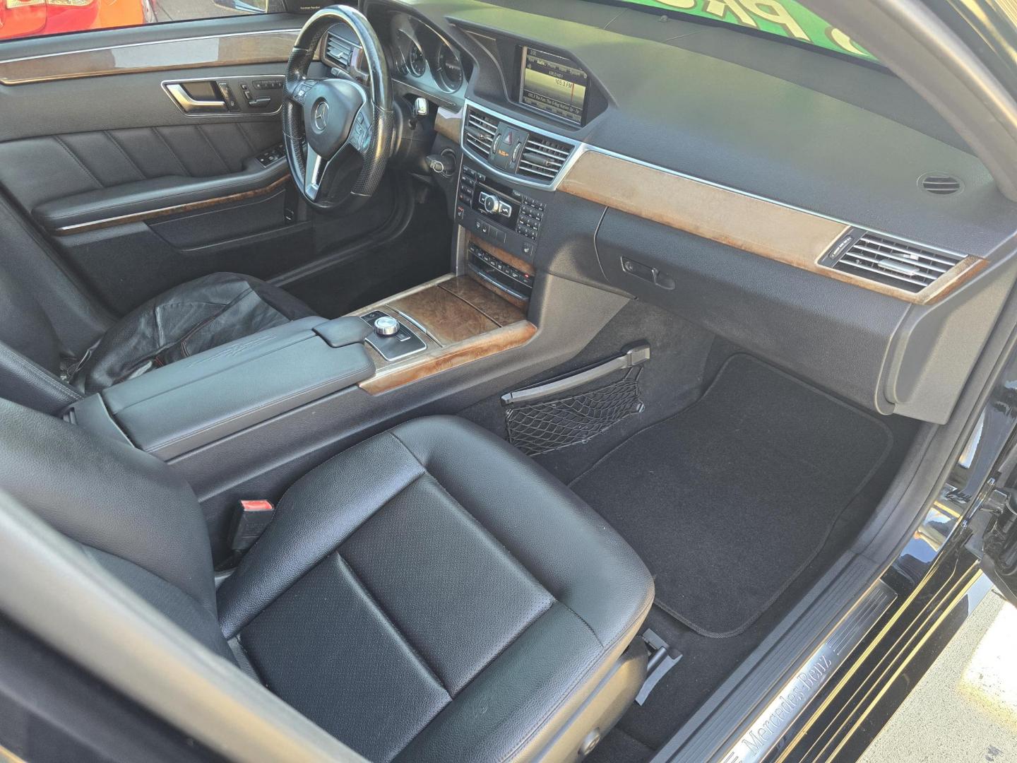 2013 BLACK Mercedes-Benz E-Class E350 (WDDHF5KB1DA) with an 3.5L V6 DOHC 24V engine, 7-Speed Automatic transmission, located at 2660 S.Garland Avenue, Garland, TX, 75041, (469) 298-3118, 32.885551, -96.655602 - Welcome to DallasAutos4Less, one of the Premier BUY HERE PAY HERE Dealers in the North Dallas Area. We specialize in financing to people with NO CREDIT or BAD CREDIT. We need proof of income, proof of residence, and a ID. Come buy your new car from us today!! This is a Very clean 2013 MERCEDES E3 - Photo#20