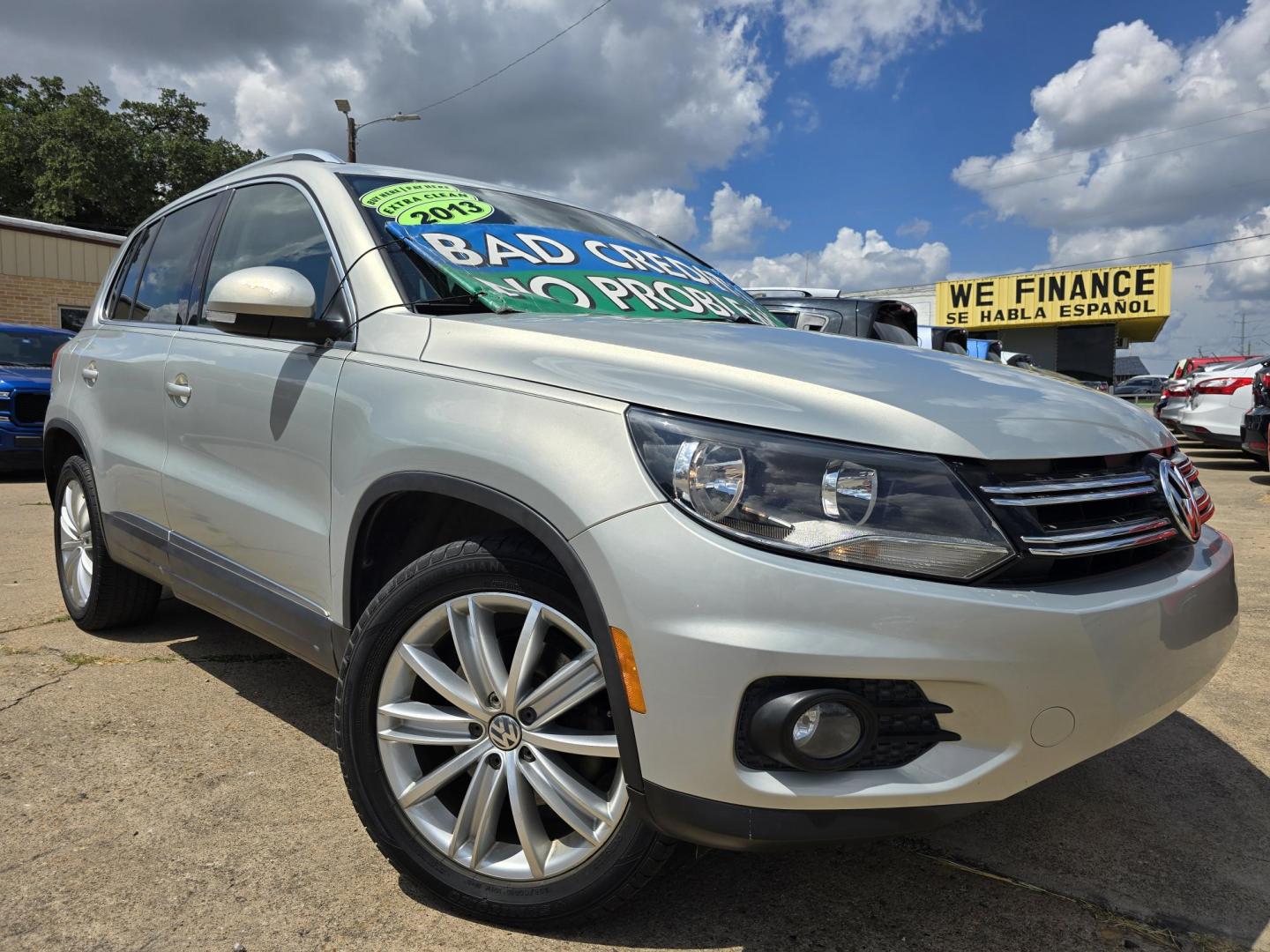 2013 SILVER /BLACK Volkswagen Tiguan S (WVGAV3AX2DW) with an 2.0L L4 DOHC 16V TURBO engine, AUTO transmission, located at 2660 S.Garland Avenue, Garland, TX, 75041, (469) 298-3118, 32.885551, -96.655602 - Photo#0