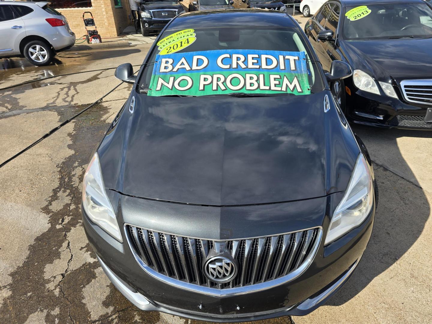 2014 BLACK Buick Regal Turbo (2G4GK5EX4E9) with an 2.0L L4 DOHC 16V TURBO engine, 6-Speed Automatic transmission, located at 2660 S.Garland Avenue, Garland, TX, 75041, (469) 298-3118, 32.885551, -96.655602 - Photo#8