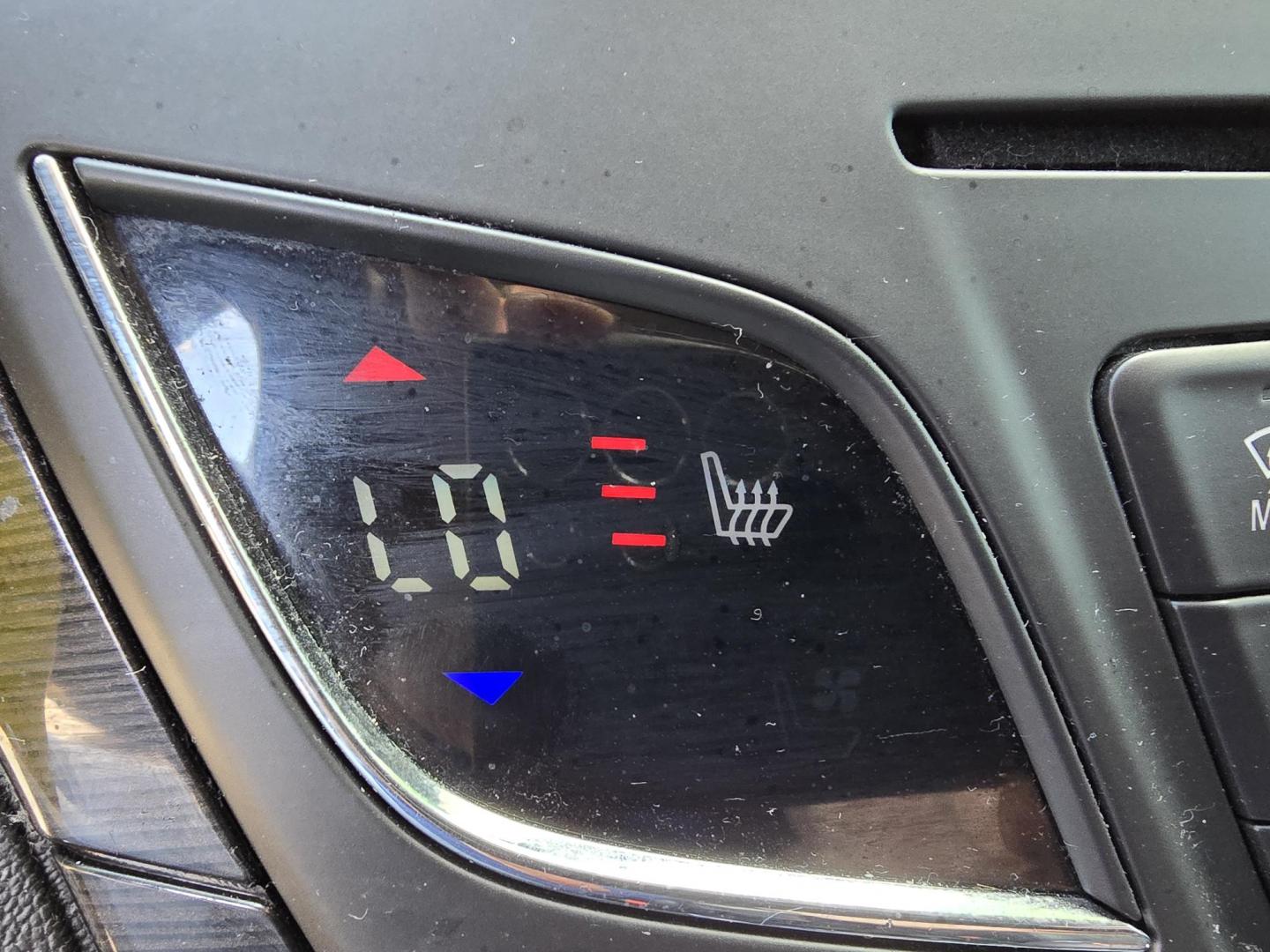 2014 BLACK Buick Regal Turbo (2G4GK5EX4E9) with an 2.0L L4 DOHC 16V TURBO engine, 6-Speed Automatic transmission, located at 2660 S.Garland Avenue, Garland, TX, 75041, (469) 298-3118, 32.885551, -96.655602 - Photo#16