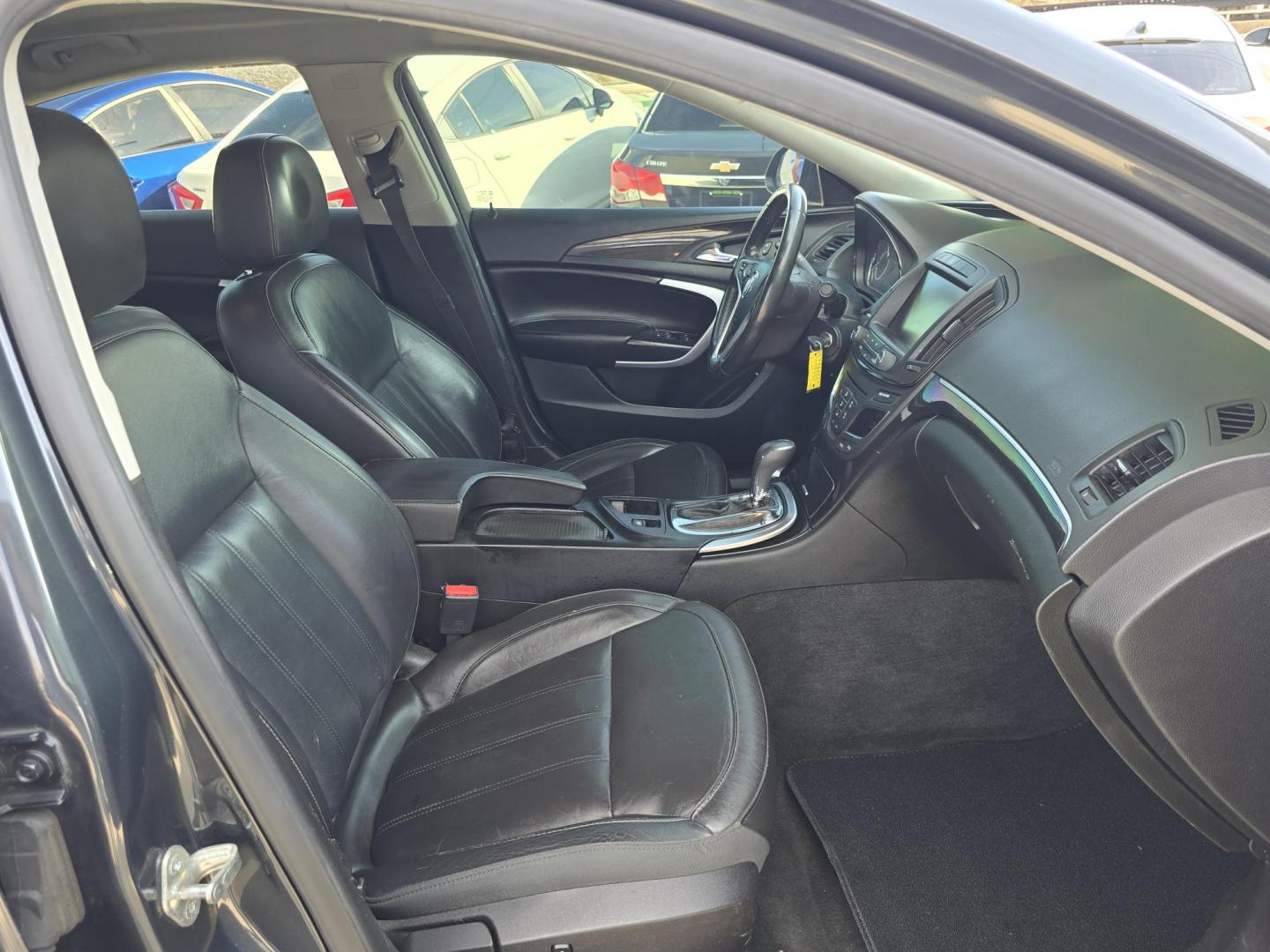 2014 BLACK Buick Regal Turbo (2G4GK5EX4E9) with an 2.0L L4 DOHC 16V TURBO engine, 6-Speed Automatic transmission, located at 2660 S.Garland Avenue, Garland, TX, 75041, (469) 298-3118, 32.885551, -96.655602 - Photo#18