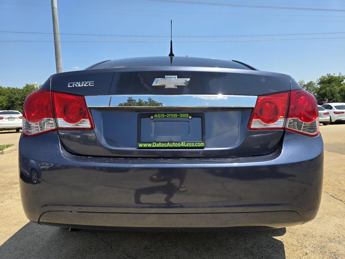 2014 BLUE /GRAY CHEVROLET CRUZE LS LS (1G1PA5SH7E7) , AUTO transmission, located at 2660 S.Garland Avenue, Garland, TX, 75041, (469) 298-3118, 32.885551, -96.655602 - Welcome to DallasAutos4Less, one of the Premier BUY HERE PAY HERE Dealers in the North Dallas Area. We specialize in financing to people with NO CREDIT or BAD CREDIT. We need proof of income, proof of residence, and a ID. Come buy your new car from us today!! This is a very clean 2014 CHEVY CRUZE - Photo#4
