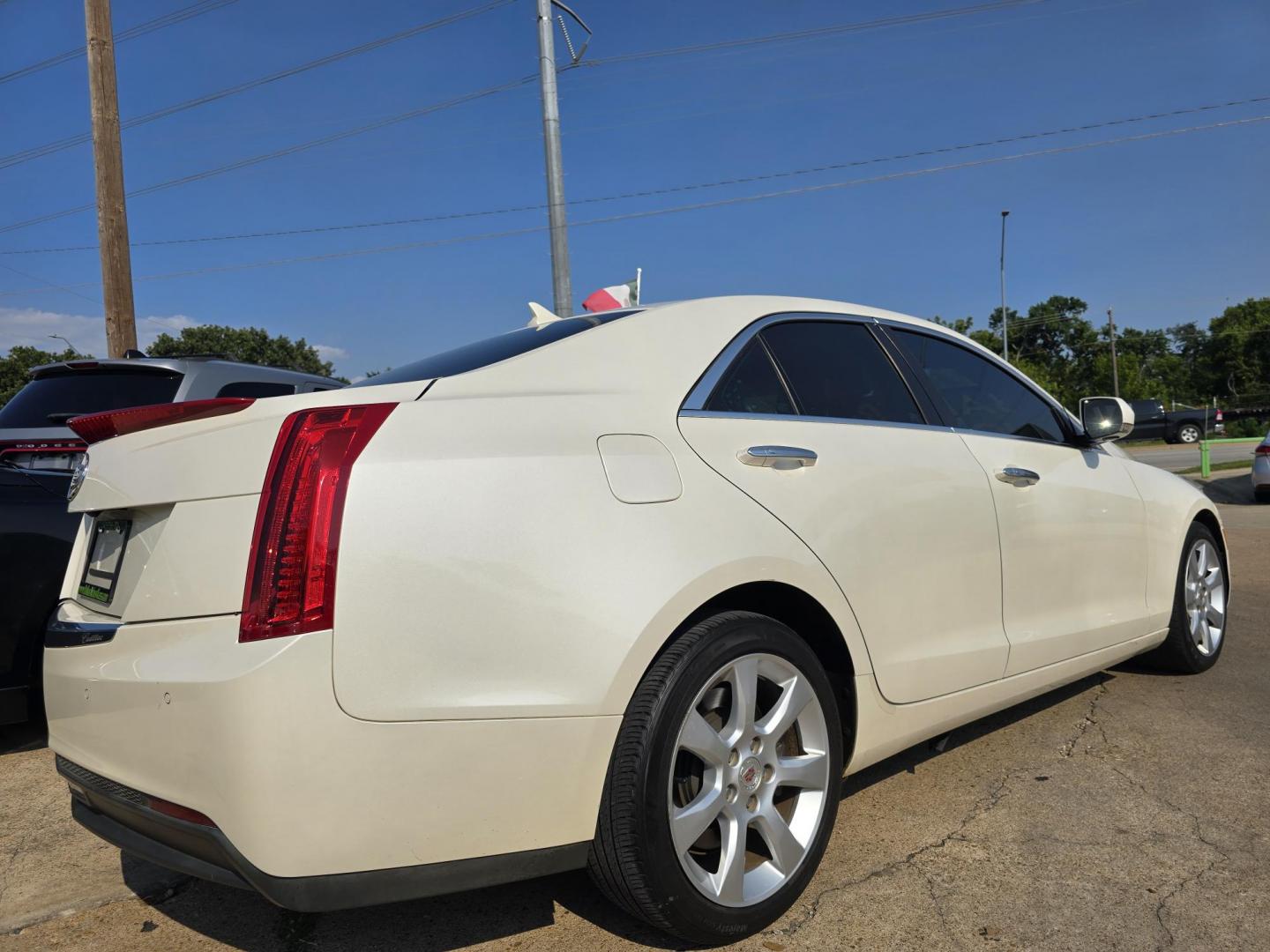 2014 WHITE Cadillac ATS 2.5L Luxury (1G6AB5RA2E0) with an 2.5L L4 DOHC 16V engine, 6-Speed Automatic transmission, located at 2660 S.Garland Avenue, Garland, TX, 75041, (469) 298-3118, 32.885551, -96.655602 - Photo#3