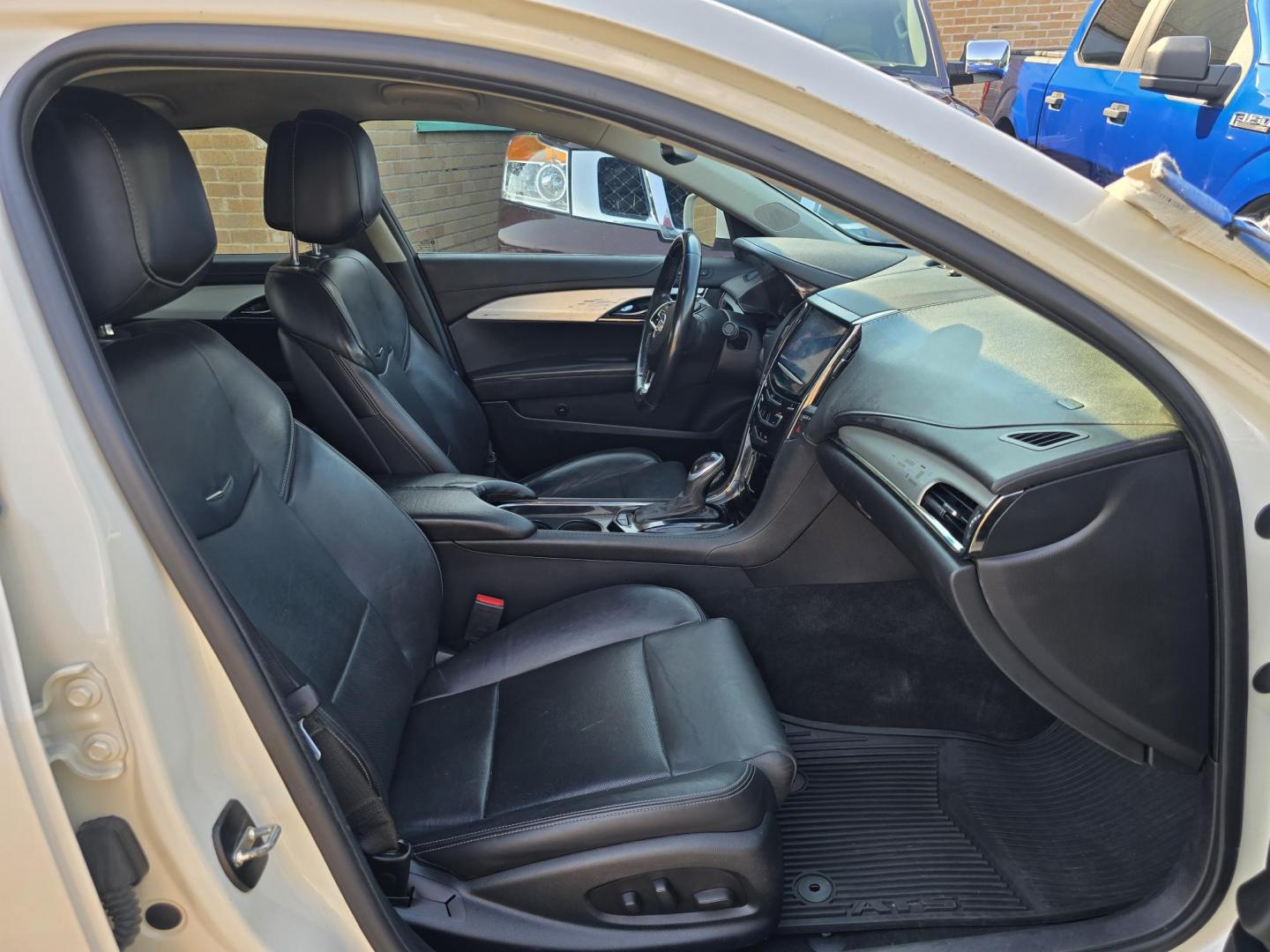 2014 WHITE Cadillac ATS 2.5L Luxury (1G6AB5RA2E0) with an 2.5L L4 DOHC 16V engine, 6-Speed Automatic transmission, located at 2660 S.Garland Avenue, Garland, TX, 75041, (469) 298-3118, 32.885551, -96.655602 - Photo#18