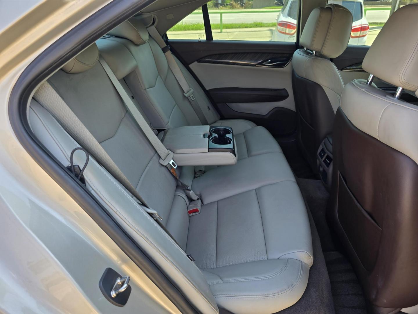 2014 Cadillac ATS 2.0L Luxury (1G6AB5SX7E0) with an 2.0L L4 DOHC 16V engine, AUTO transmission, located at 2660 S.Garland Avenue, Garland, TX, 75041, (469) 298-3118, 32.885551, -96.655602 - Photo#21