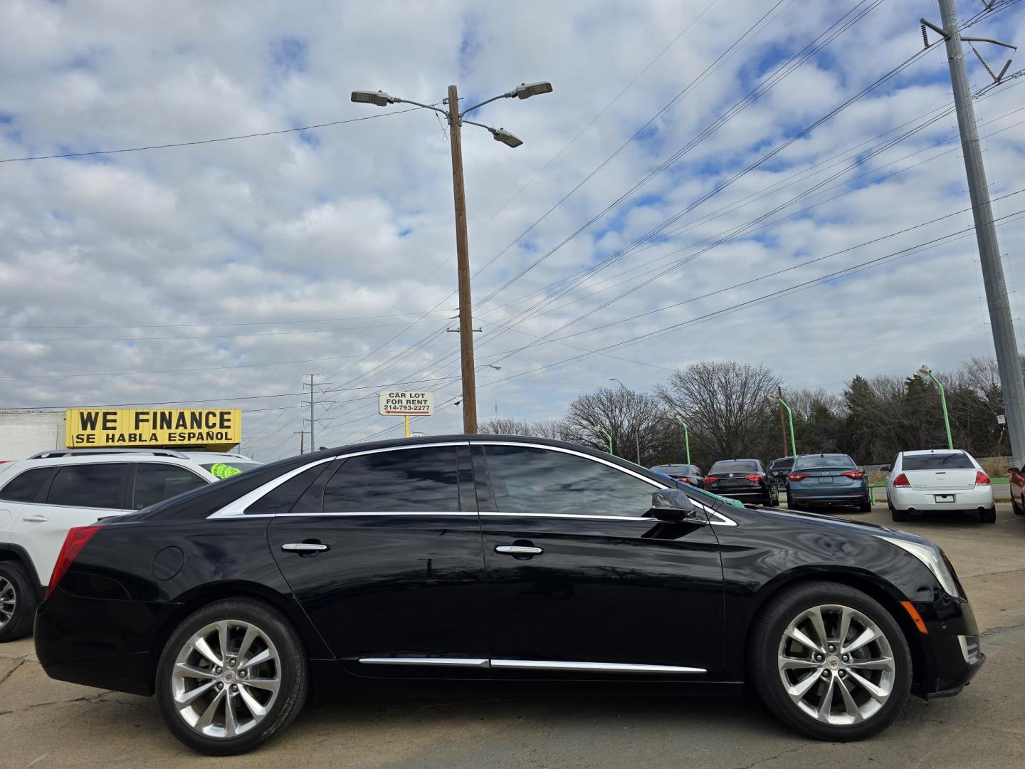 2014 BLACK Cadillac XTS Luxury (2G61M5S35E9) with an 3.6L V6 DOHC 24V engine, 6-Speed Automatic transmission, located at 2660 S.Garland Avenue, Garland, TX, 75041, (469) 298-3118, 32.885551, -96.655602 - Photo#2