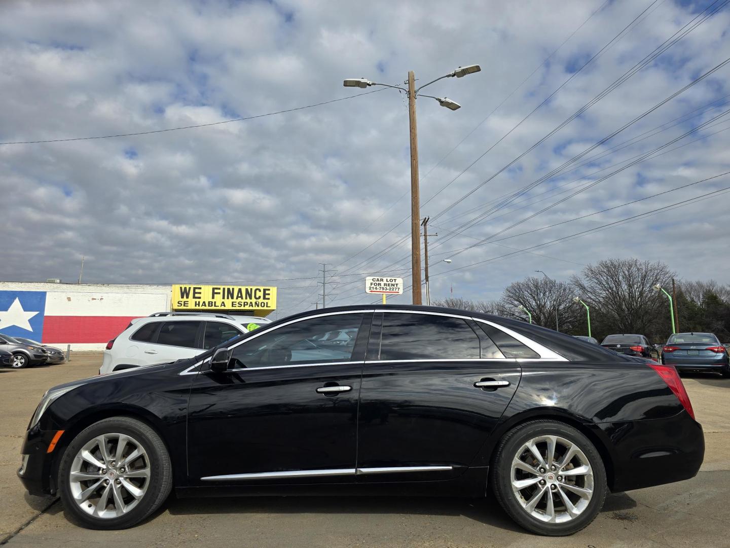 2014 BLACK Cadillac XTS Luxury (2G61M5S35E9) with an 3.6L V6 DOHC 24V engine, 6-Speed Automatic transmission, located at 2660 S.Garland Avenue, Garland, TX, 75041, (469) 298-3118, 32.885551, -96.655602 - Photo#8