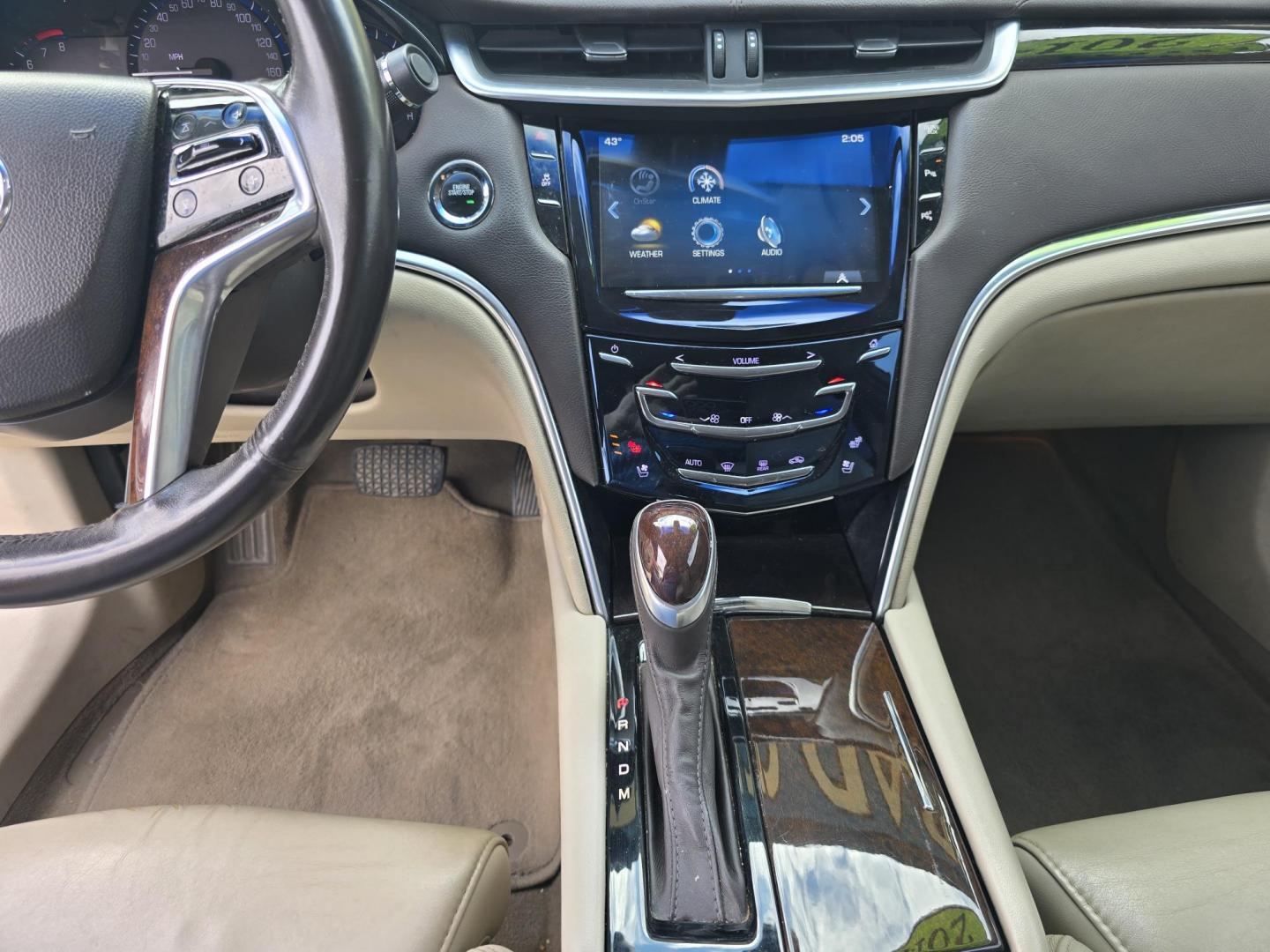2014 BLACK Cadillac XTS Luxury (2G61M5S35E9) with an 3.6L V6 DOHC 24V engine, 6-Speed Automatic transmission, located at 2660 S.Garland Avenue, Garland, TX, 75041, (469) 298-3118, 32.885551, -96.655602 - Photo#16