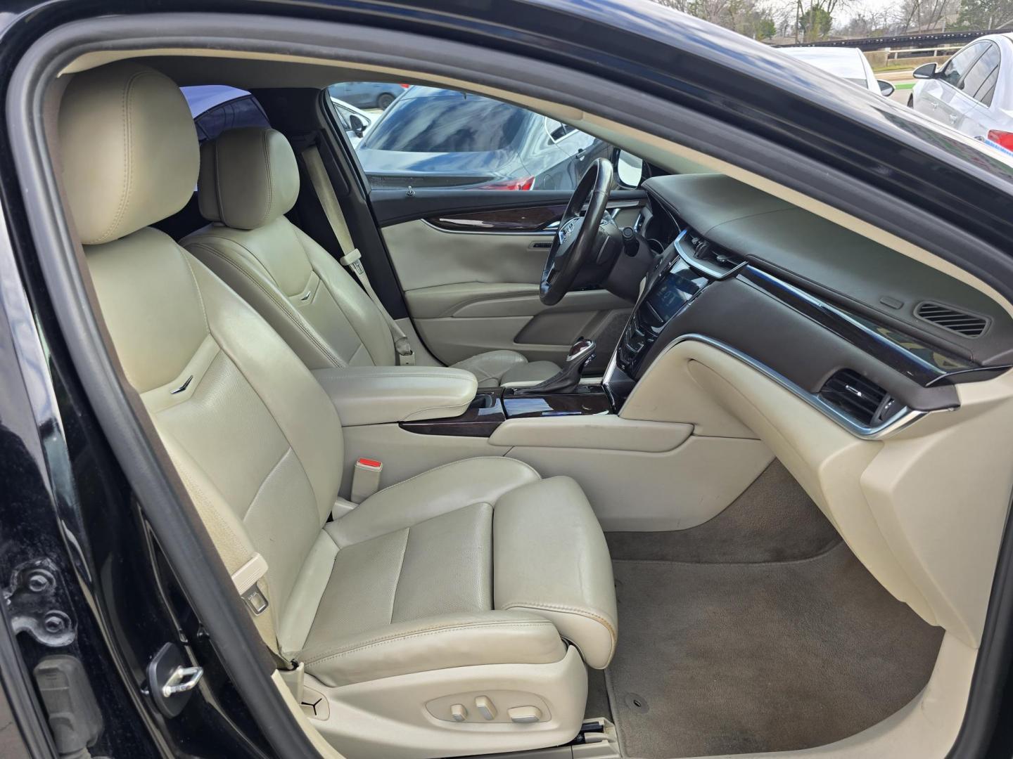 2014 BLACK Cadillac XTS Luxury (2G61M5S35E9) with an 3.6L V6 DOHC 24V engine, 6-Speed Automatic transmission, located at 2660 S.Garland Avenue, Garland, TX, 75041, (469) 298-3118, 32.885551, -96.655602 - Photo#22