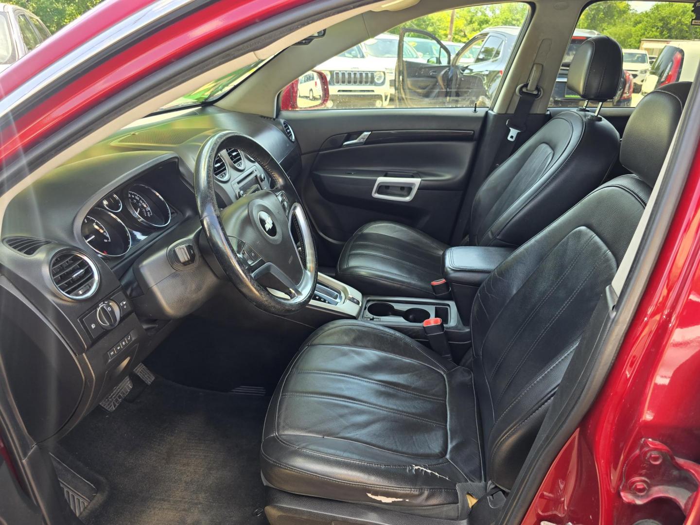2014 RED /BLACK Chevrolet Captiva Sport LTZ (3GNAL4EK8ES) with an 2.4L L4 DOHC 16V FFV engine, 6-Speed Automatic transmission, located at 2660 S.Garland Avenue, Garland, TX, 75041, (469) 298-3118, 32.885551, -96.655602 - Welcome to DallasAutos4Less, one of the Premier BUY HERE PAY HERE Dealers in the North Dallas Area. We specialize in financing to people with NO CREDIT or BAD CREDIT. We need proof of income, proof of residence, and a ID. Come buy your new car from us today!! This is a Loaded 2014 CHEVY CAPTIVA L - Photo#11