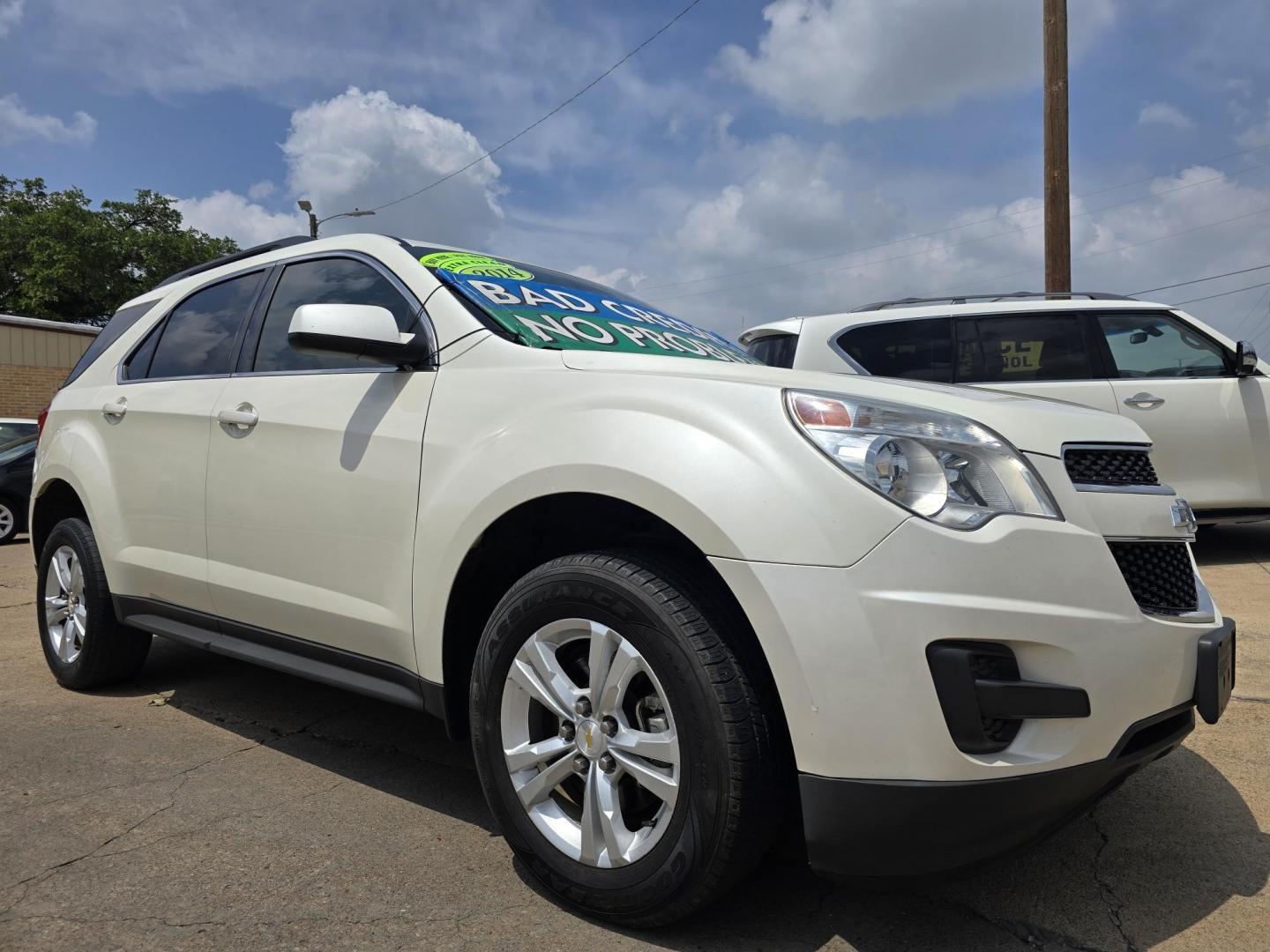 2014 WHITE Chevrolet Equinox LT (1GNALBEK7EZ) with an 2.4L L4 DOHC 16V engine, 6-Speed Automatic transmission, located at 2660 S.Garland Avenue, Garland, TX, 75041, (469) 298-3118, 32.885551, -96.655602 - Photo#1