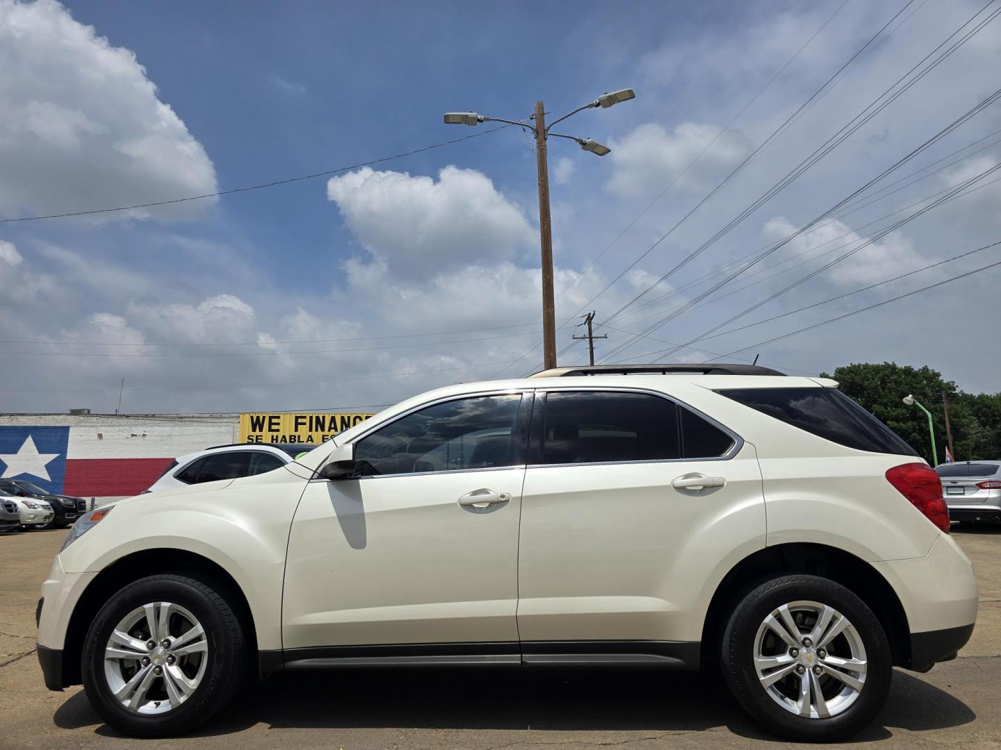 2014 WHITE Chevrolet Equinox LT (1GNALBEK7EZ) with an 2.4L L4 DOHC 16V engine, 6-Speed Automatic transmission, located at 2660 S.Garland Avenue, Garland, TX, 75041, (469) 298-3118, 32.885551, -96.655602 - Photo#6