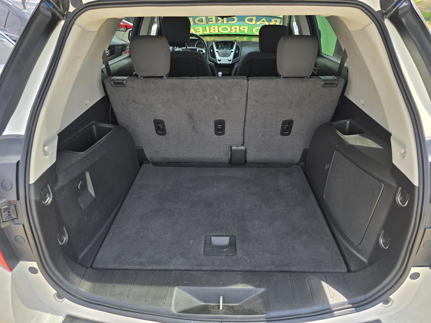 2014 WHITE Chevrolet Equinox LT (1GNALBEK7EZ) with an 2.4L L4 DOHC 16V engine, 6-Speed Automatic transmission, located at 2660 S.Garland Avenue, Garland, TX, 75041, (469) 298-3118, 32.885551, -96.655602 - Photo#16