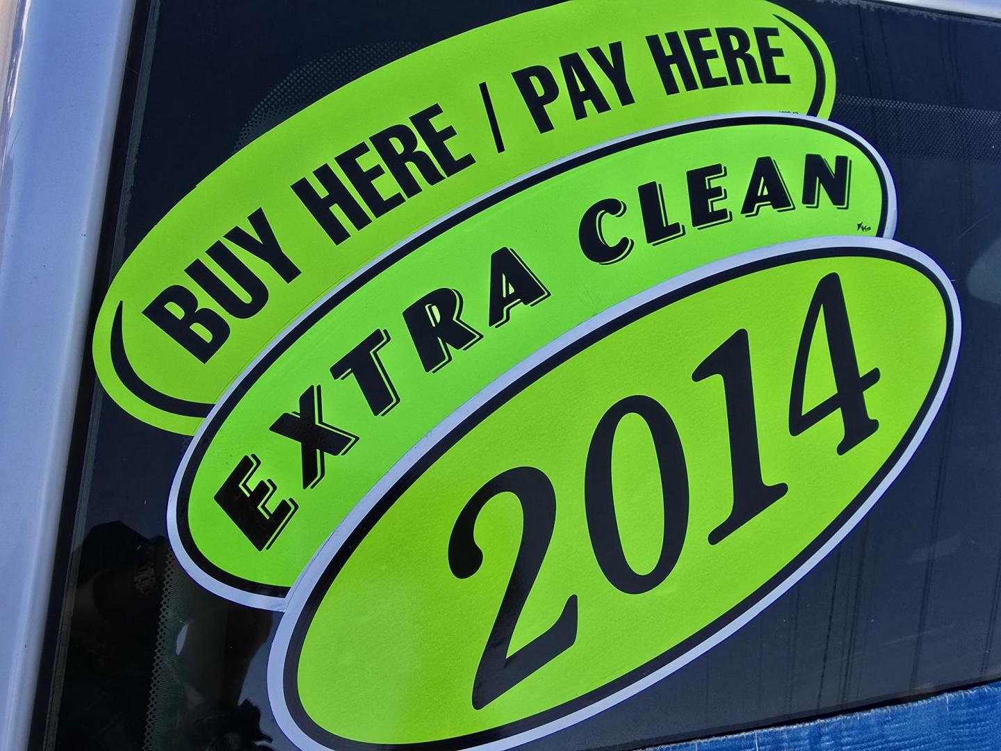 2014 WHITE Chevrolet Impala LT (2G1WB5E36E1) with an 3.6L V6 DOHC 16V FFV engine, 6-Speed Automatic transmission, located at 2660 S.Garland Avenue, Garland, TX, 75041, (469) 298-3118, 32.885551, -96.655602 - Photo#19