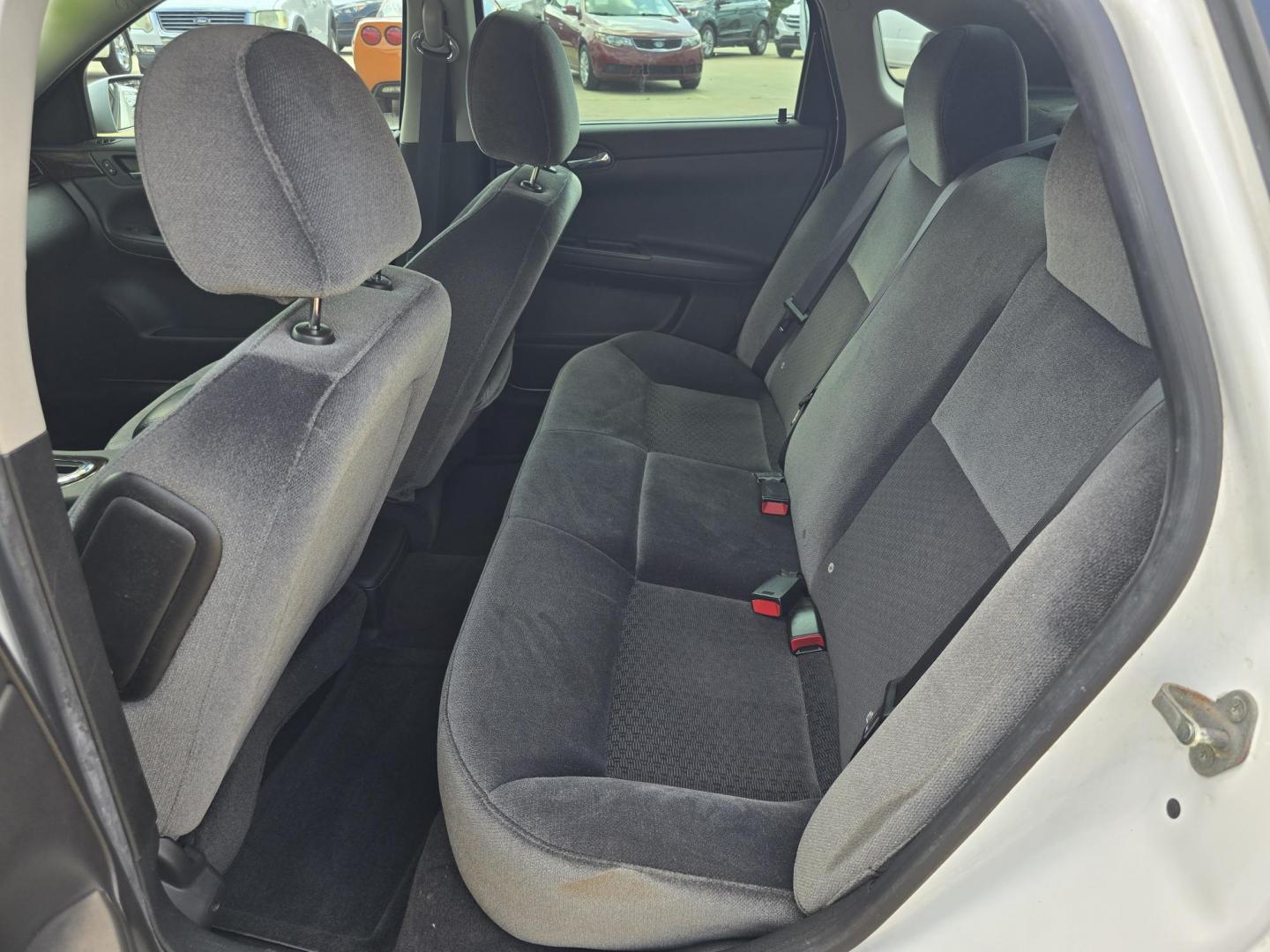 2014 WHITE Chevrolet Impala LS (2G1WA5E38E1) with an 3.6L V6 DOHC 16V FFV engine, 6-Speed Automatic transmission, located at 2660 S.Garland Avenue, Garland, TX, 75041, (469) 298-3118, 32.885551, -96.655602 - Photo#14