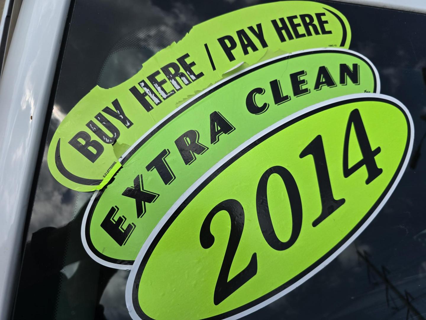 2014 WHITE Chevrolet Impala LS (2G1WA5E38E1) with an 3.6L V6 DOHC 16V FFV engine, 6-Speed Automatic transmission, located at 2660 S.Garland Avenue, Garland, TX, 75041, (469) 298-3118, 32.885551, -96.655602 - Photo#18