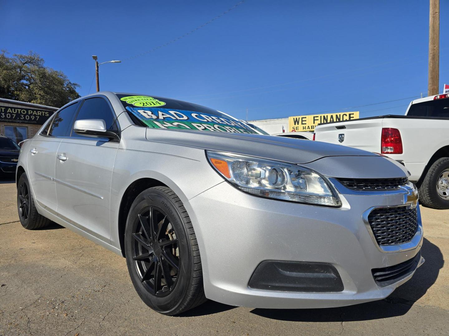 2014 Chevrolet Malibu LT (1G11C5SL0EF) with an 2.5L L4 DOHC 16V engine, 6-Speed Automatic transmission, located at 2660 S.Garland Avenue, Garland, TX, 75041, (469) 298-3118, 32.885551, -96.655602 - Photo#1