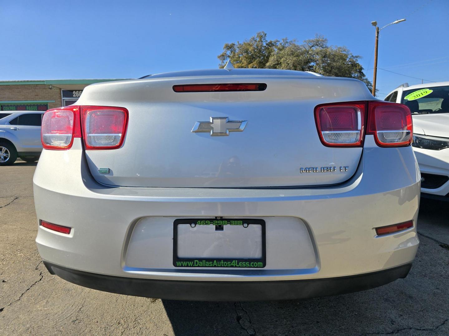 2014 Chevrolet Malibu LT (1G11C5SL0EF) with an 2.5L L4 DOHC 16V engine, 6-Speed Automatic transmission, located at 2660 S.Garland Avenue, Garland, TX, 75041, (469) 298-3118, 32.885551, -96.655602 - Photo#4