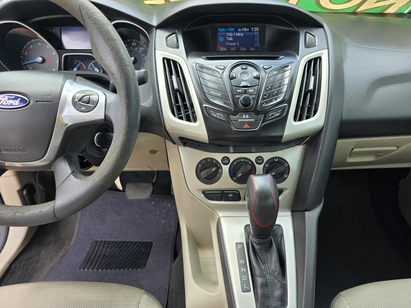 2014 RED /BEIGE FORD FOCUS SE SE (1FADP3F24EL) , AUTO transmission, located at 2660 S.Garland Avenue, Garland, TX, 75041, (469) 298-3118, 32.885551, -96.655602 - Welcome to DallasAutos4Less, one of the Premier BUY HERE PAY HERE Dealers in the North Dallas Area. We specialize in financing to people with NO CREDIT or BAD CREDIT. We need proof of income, proof of residence, and a ID. Come buy your new car from us today!! This is a Very clean 2014 FORD FOCUS - Photo#13
