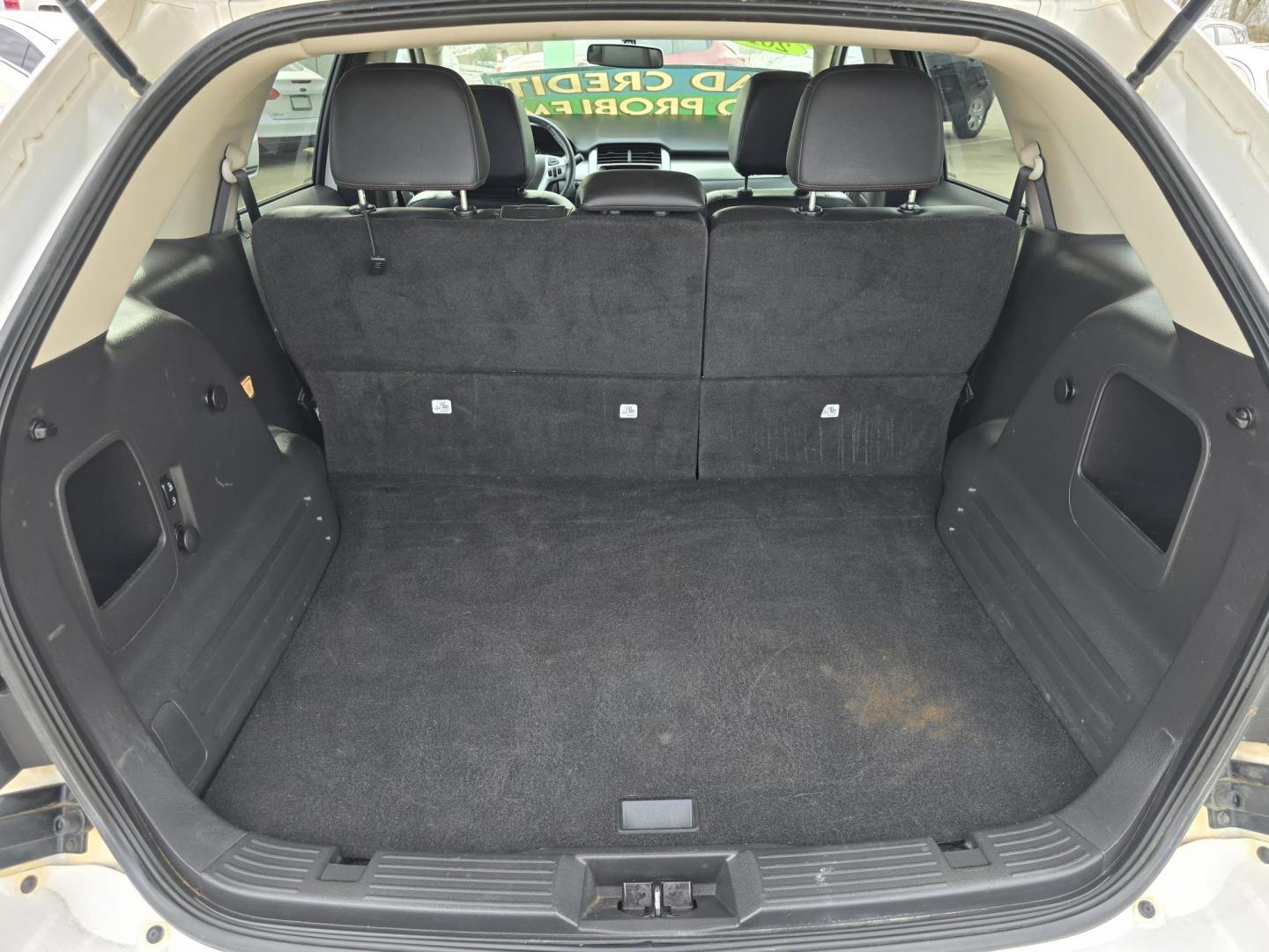 2014 WHITE Ford Edge SEL (2FMDK3JC1EB) with an 3.5L V6 DOHC 24V engine, 6-Speed Automatic transmission, located at 2660 S.Garland Avenue, Garland, TX, 75041, (469) 298-3118, 32.885551, -96.655602 - Photo#21