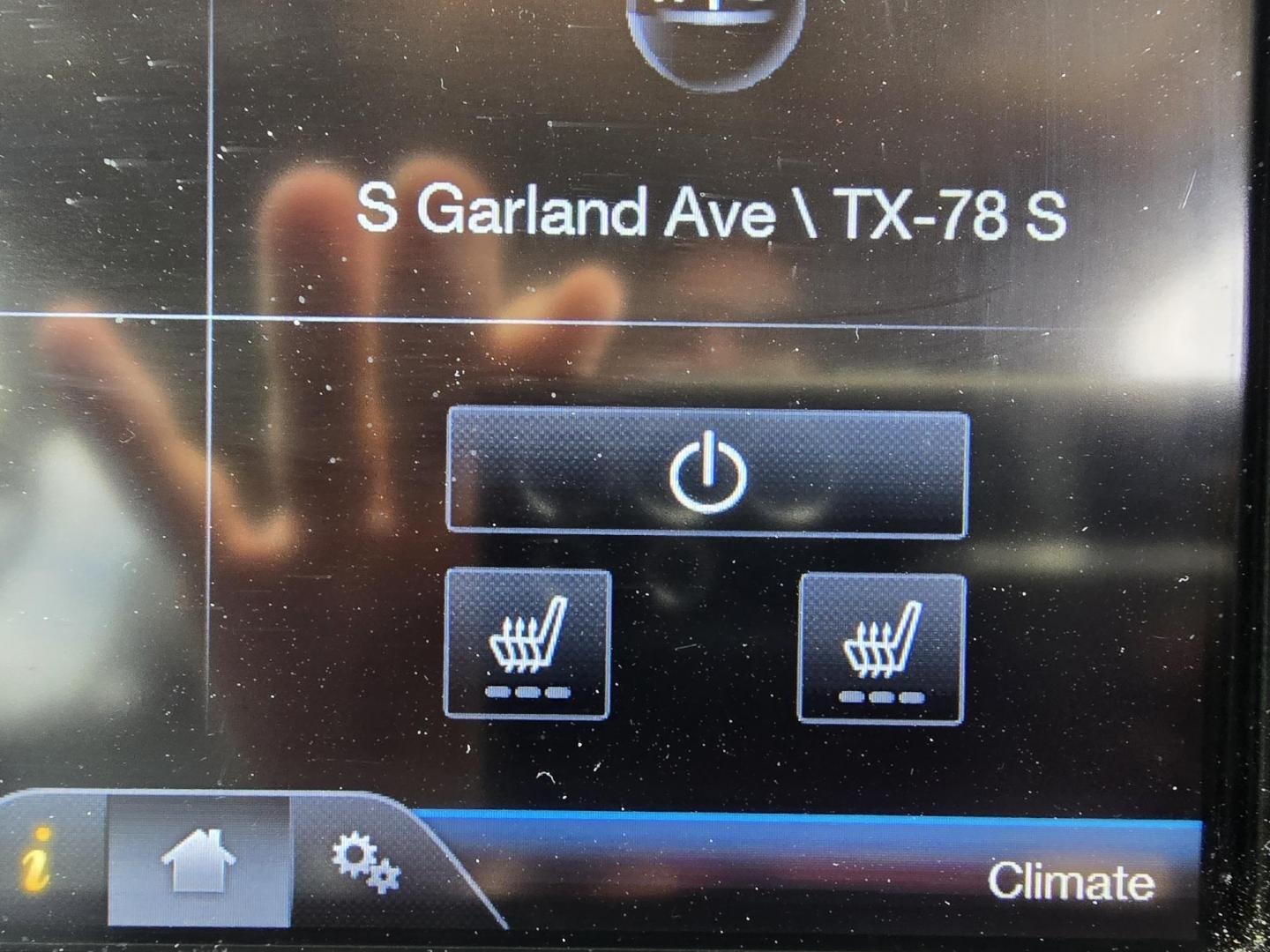 2014 WHITE Ford Edge SEL (2FMDK3JC1EB) with an 3.5L V6 DOHC 24V engine, 6-Speed Automatic transmission, located at 2660 S.Garland Avenue, Garland, TX, 75041, (469) 298-3118, 32.885551, -96.655602 - Photo#19