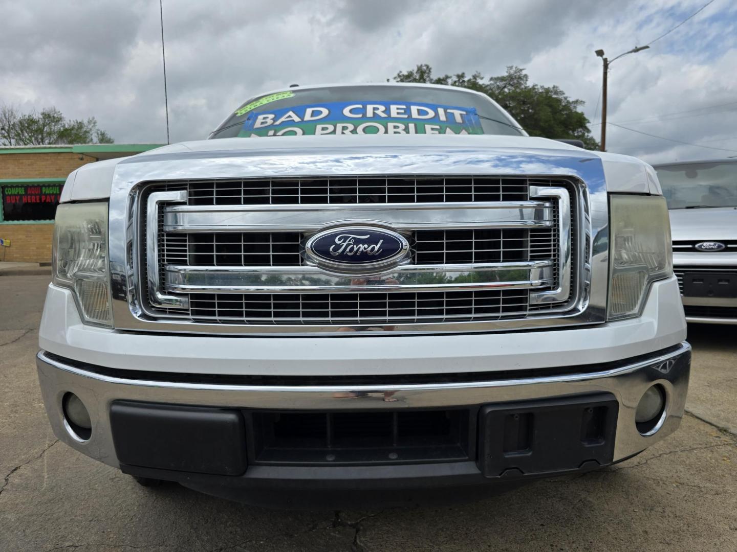 2014 WHITE Ford F-150 XLT (1FTFW1CT6EK) with an 3.5L V6 TURBO engine, 6-Speed Automatic transmission, located at 2660 S.Garland Avenue, Garland, TX, 75041, (469) 298-3118, 32.885551, -96.655602 - Photo#10