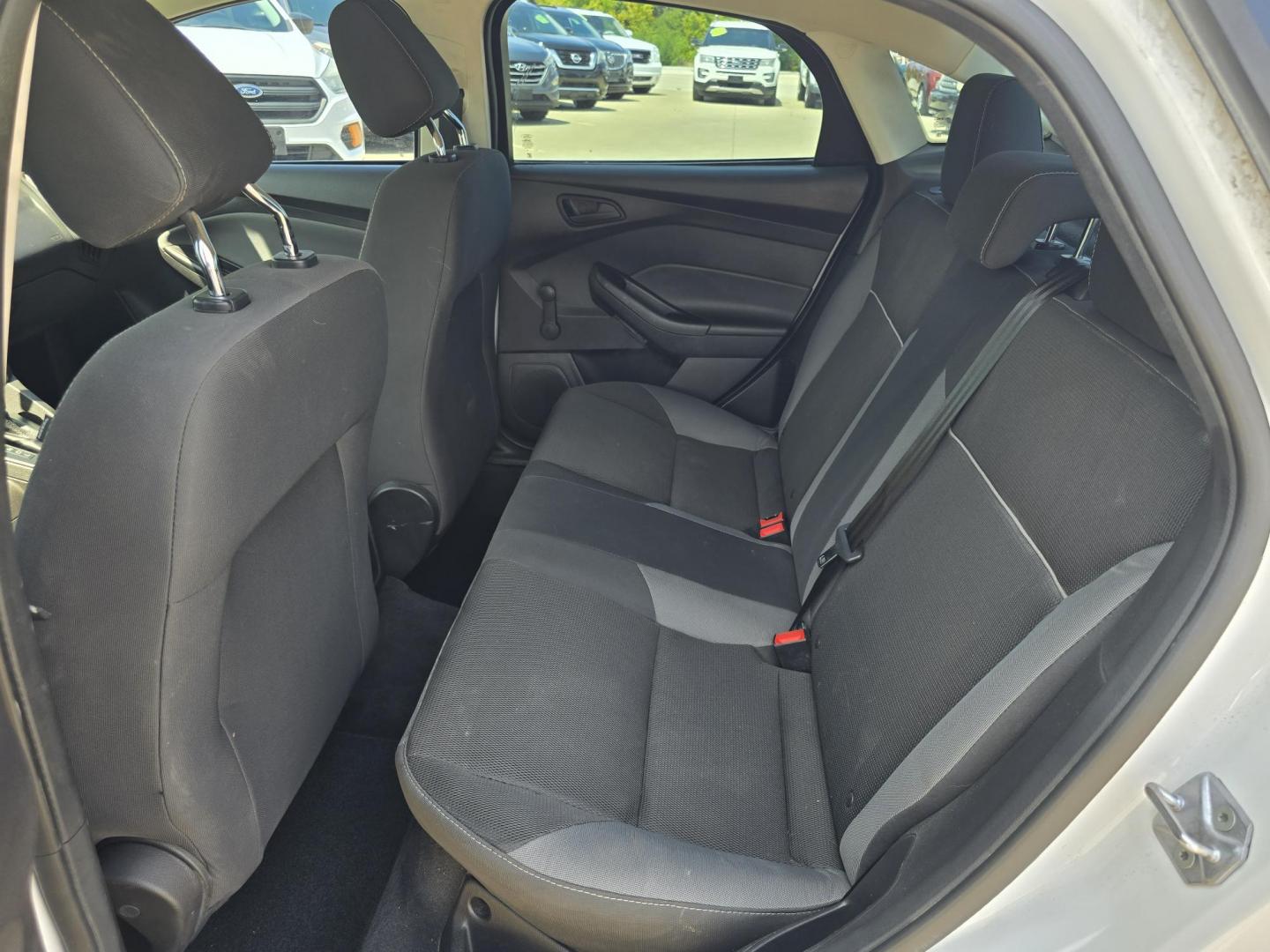 2014 WHITE Ford Focus S (1FADP3E24EL) with an 2.0L L4 DOHC 16V engine, AUTO transmission, located at 2660 S.Garland Avenue, Garland, TX, 75041, (469) 298-3118, 32.885551, -96.655602 - Photo#14