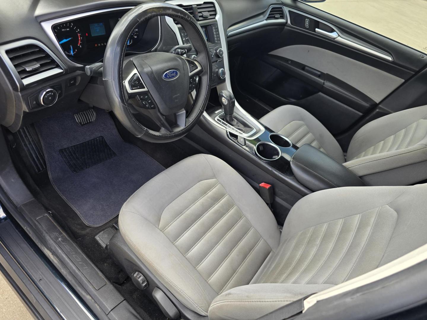 2014 Ford Fusion S (3FA6P0G71ER) with an 2.5L L4 DOHC 16V engine, AUTO transmission, located at 2660 S.Garland Avenue, Garland, TX, 75041, (469) 298-3118, 32.885551, -96.655602 - Welcome to DallasAutos4Less, one of the Premier BUY HERE PAY HERE Dealers in the North Dallas Area. We specialize in financing to people with NO CREDIT or BAD CREDIT. We need proof of income, proof of residence, and a ID. Come buy your new car from us today!! This is a Super Clean 2014 FORD FUSIO - Photo#10