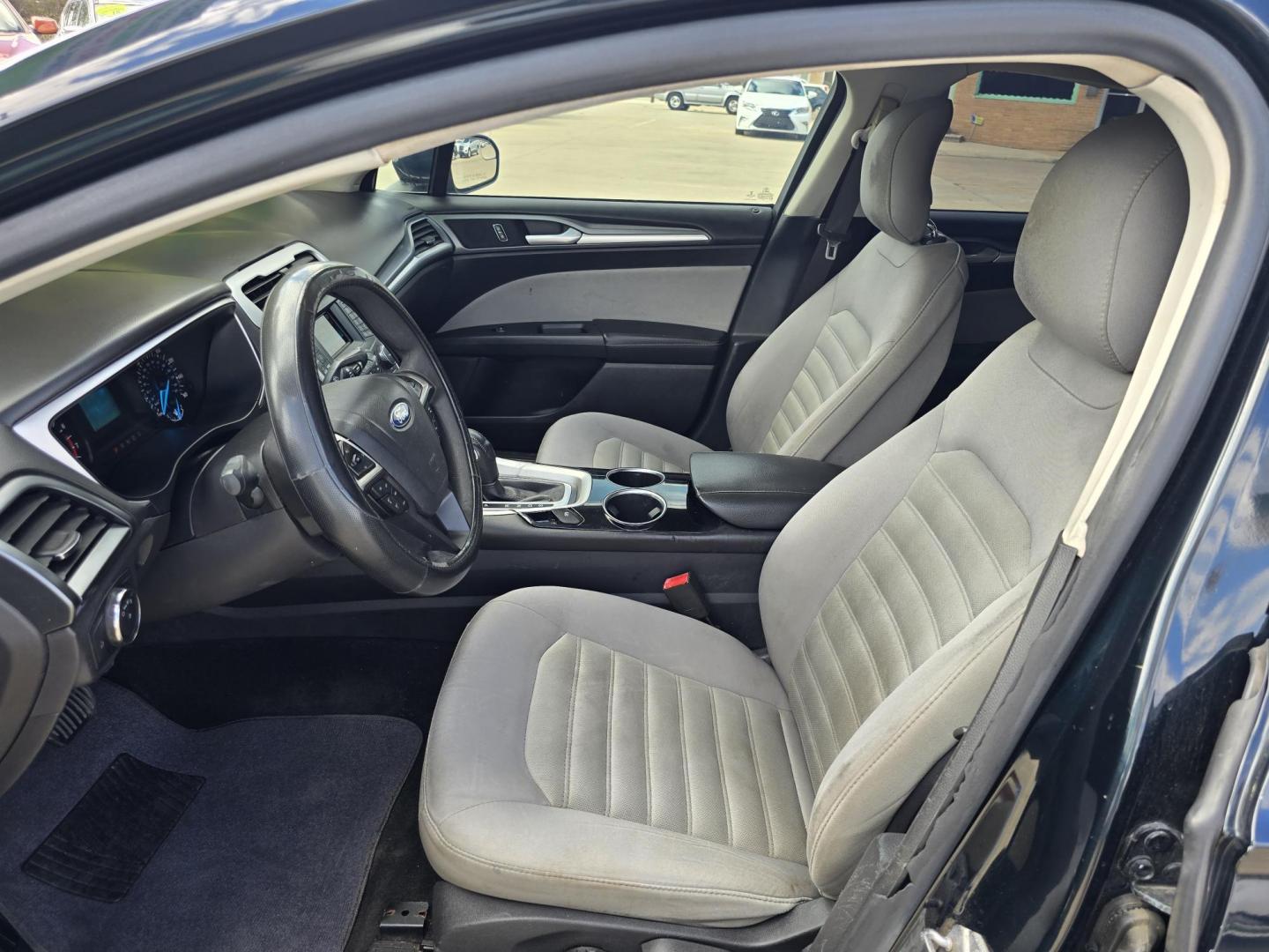 2014 Ford Fusion S (3FA6P0G71ER) with an 2.5L L4 DOHC 16V engine, AUTO transmission, located at 2660 S.Garland Avenue, Garland, TX, 75041, (469) 298-3118, 32.885551, -96.655602 - Welcome to DallasAutos4Less, one of the Premier BUY HERE PAY HERE Dealers in the North Dallas Area. We specialize in financing to people with NO CREDIT or BAD CREDIT. We need proof of income, proof of residence, and a ID. Come buy your new car from us today!! This is a Super Clean 2014 FORD FUSIO - Photo#11