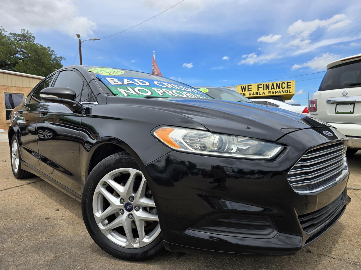 2014 BLACK Ford Fusion SE (3FA6P0H7XER) with an 2.5L L4 DOHC 16V engine, AUTO transmission, located at 2660 S.Garland Avenue, Garland, TX, 75041, (469) 298-3118, 32.885551, -96.655602 - Photo#0