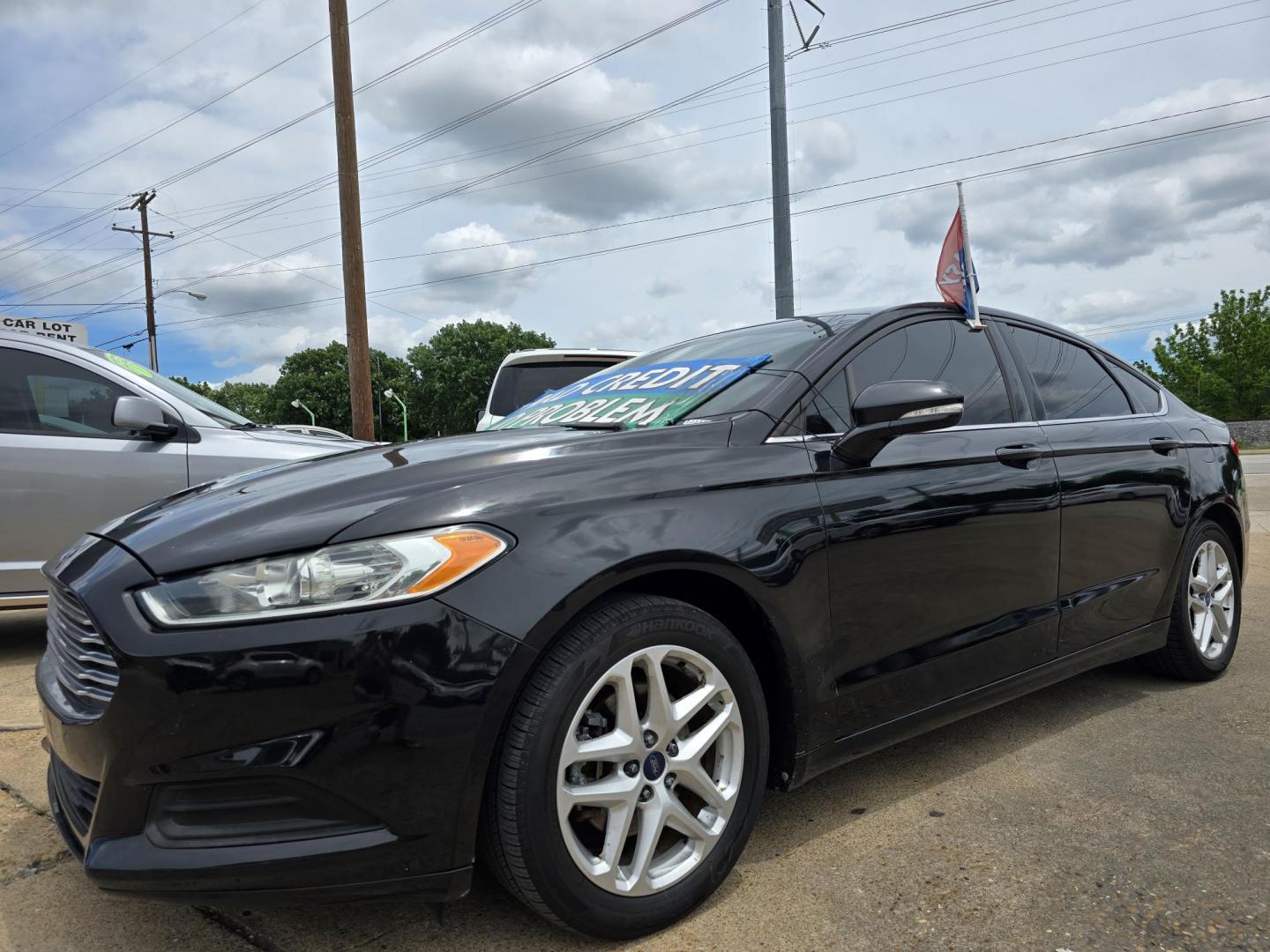 2014 BLACK Ford Fusion SE (3FA6P0H7XER) with an 2.5L L4 DOHC 16V engine, AUTO transmission, located at 2660 S.Garland Avenue, Garland, TX, 75041, (469) 298-3118, 32.885551, -96.655602 - Photo#7