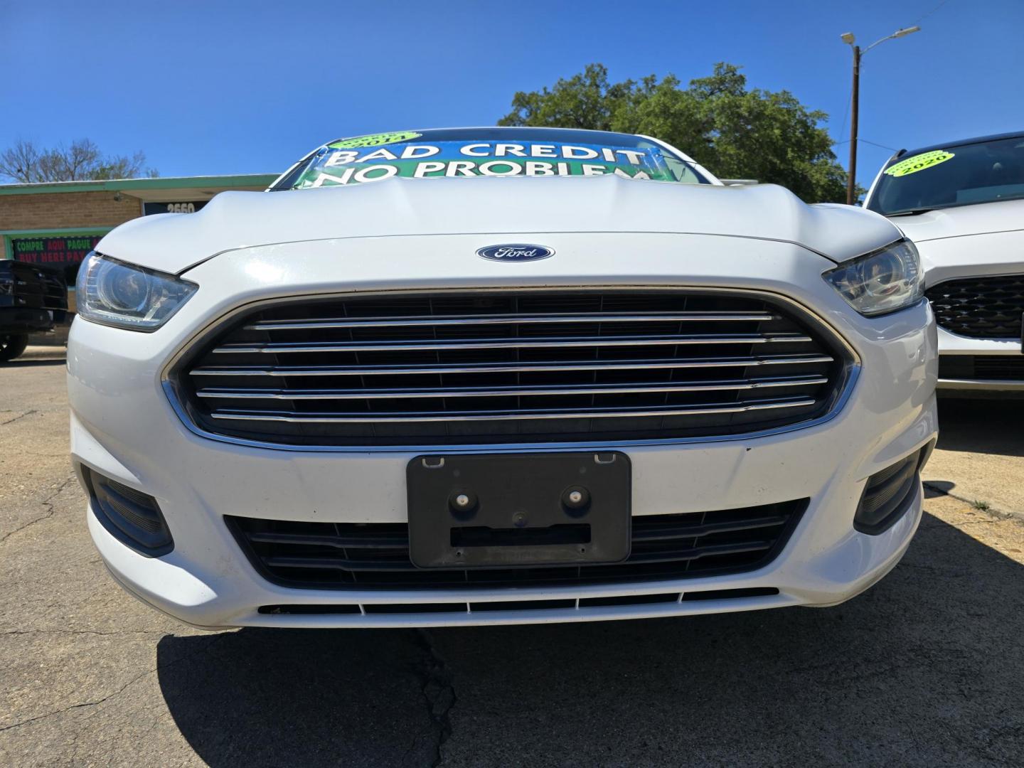 2014 Ford Fusion Hybrid SE (3FA6P0LU0ER) with an 2.0L L4 DOHC 16V HYBRID engine, CVT transmission, located at 2660 S.Garland Avenue, Garland, TX, 75041, (469) 298-3118, 32.885551, -96.655602 - Photo#9