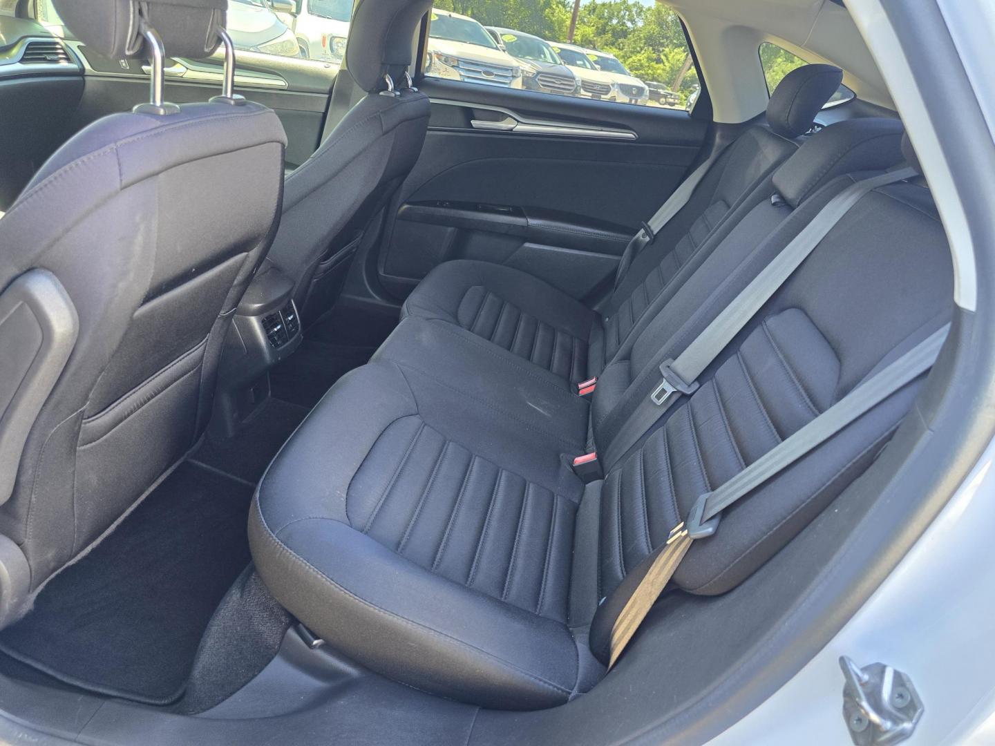 2014 Ford Fusion Hybrid SE (3FA6P0LU0ER) with an 2.0L L4 DOHC 16V HYBRID engine, CVT transmission, located at 2660 S.Garland Avenue, Garland, TX, 75041, (469) 298-3118, 32.885551, -96.655602 - Photo#14