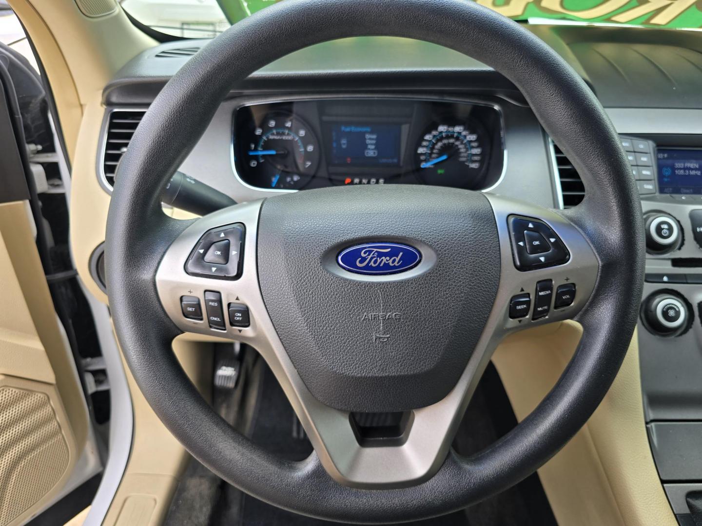 2014 WHITE Ford Taurus SE (1FAHP2D88EG) with an 3.5L V6 DOHC 24V engine, 6-Speed Automatic transmission, located at 2660 S.Garland Avenue, Garland, TX, 75041, (469) 298-3118, 32.885551, -96.655602 - Photo#12