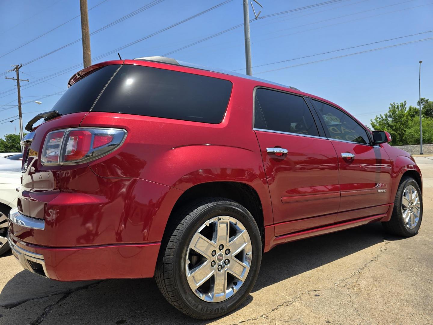 2014 RED GMC Acadia Denali (1GKKRTKD5EJ) with an 3.6L V6 DOHC 24V engine, 6-Speed Automatic transmission, located at 2660 S.Garland Avenue, Garland, TX, 75041, (469) 298-3118, 32.885551, -96.655602 - Photo#3