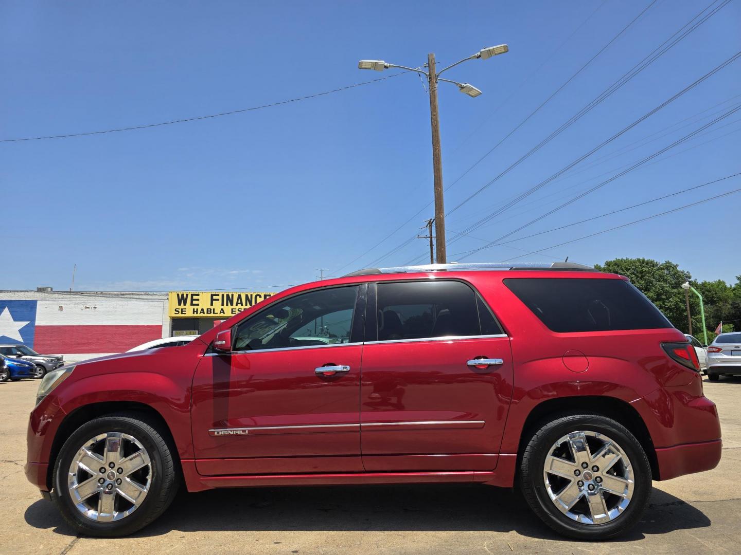 2014 RED GMC Acadia Denali (1GKKRTKD5EJ) with an 3.6L V6 DOHC 24V engine, 6-Speed Automatic transmission, located at 2660 S.Garland Avenue, Garland, TX, 75041, (469) 298-3118, 32.885551, -96.655602 - Photo#6