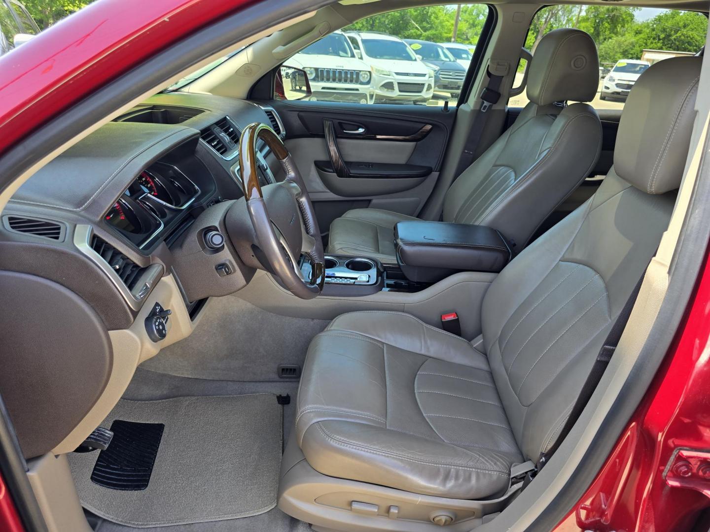 2014 RED GMC Acadia Denali (1GKKRTKD5EJ) with an 3.6L V6 DOHC 24V engine, 6-Speed Automatic transmission, located at 2660 S.Garland Avenue, Garland, TX, 75041, (469) 298-3118, 32.885551, -96.655602 - Photo#11