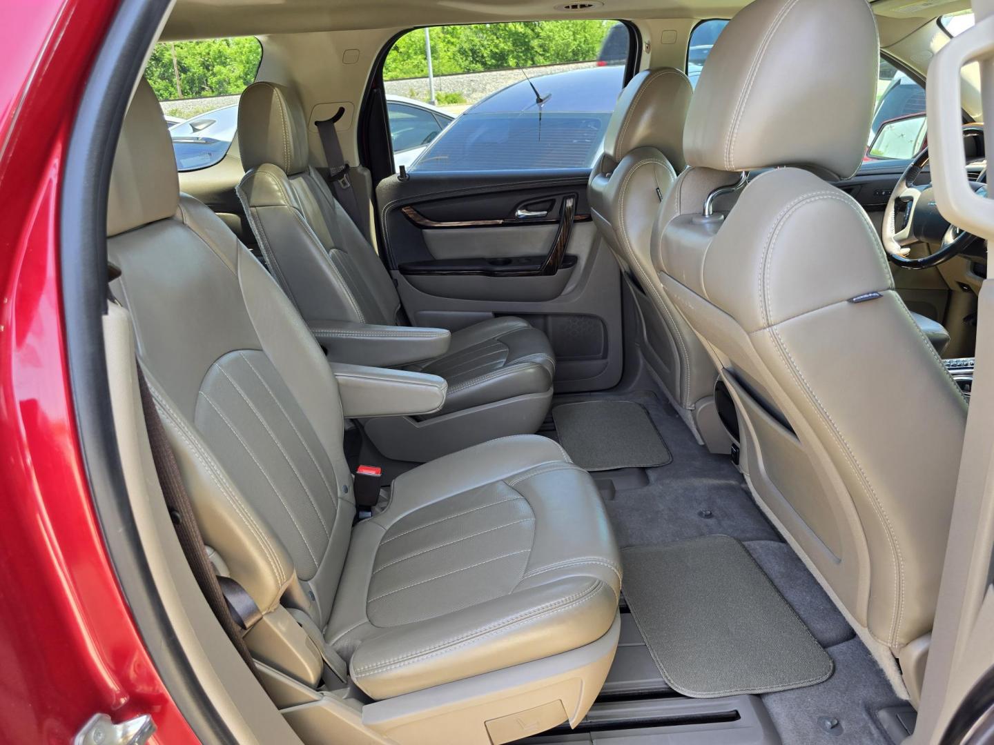 2014 RED GMC Acadia Denali (1GKKRTKD5EJ) with an 3.6L V6 DOHC 24V engine, 6-Speed Automatic transmission, located at 2660 S.Garland Avenue, Garland, TX, 75041, (469) 298-3118, 32.885551, -96.655602 - Photo#22