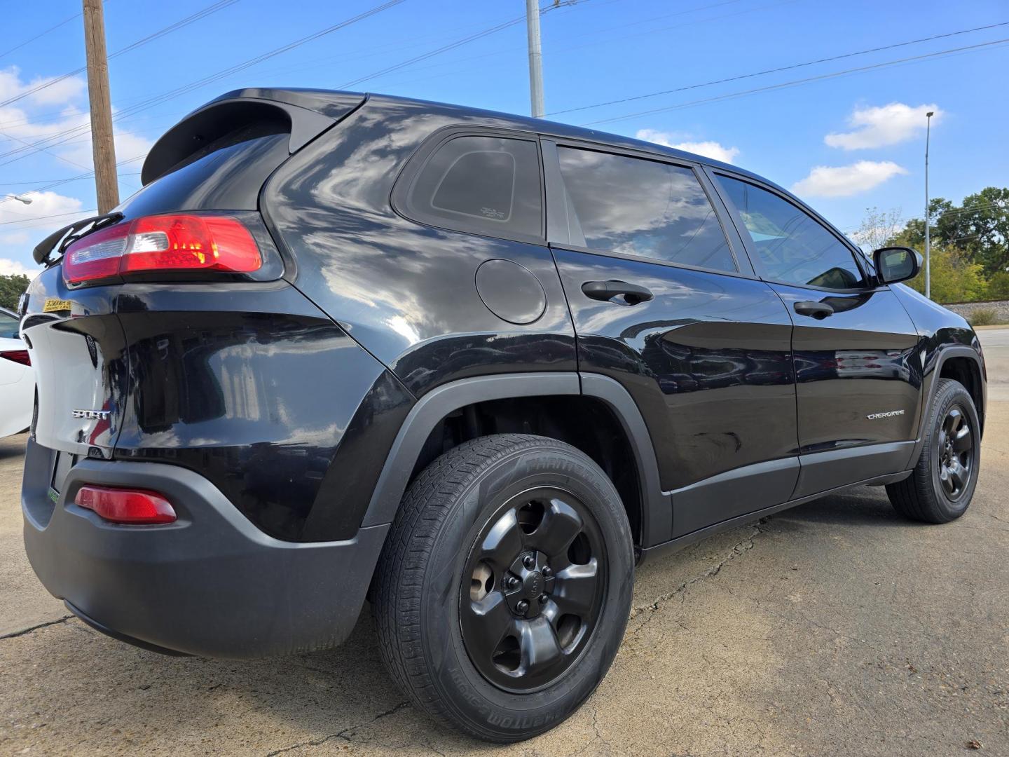 2014 BLACK Jeep Cherokee Sport (1C4PJLAB4EW) with an 2.4L L4 DOHC 16V engine, 9-Speed Automatic transmission, located at 2660 S.Garland Avenue, Garland, TX, 75041, (469) 298-3118, 32.885551, -96.655602 - Photo#3