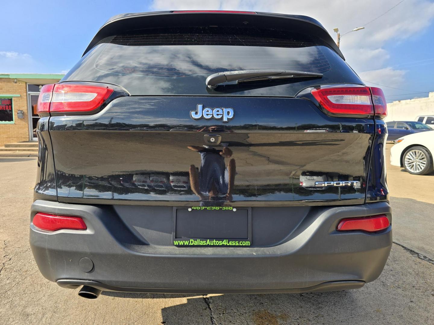 2014 BLACK Jeep Cherokee Sport (1C4PJLAB4EW) with an 2.4L L4 DOHC 16V engine, 9-Speed Automatic transmission, located at 2660 S.Garland Avenue, Garland, TX, 75041, (469) 298-3118, 32.885551, -96.655602 - Photo#5
