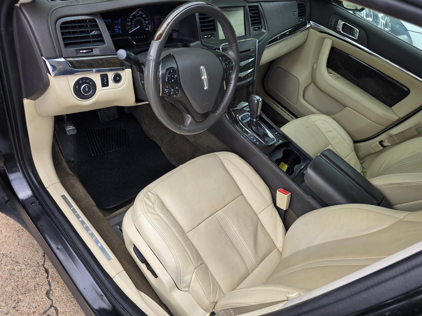 2014 BLACK Lincoln MKS FWD (1LNHL9DK4EG) with an 3.5L V6 DOHC 24V engine, 6-Speed Automatic transmission, located at 2660 S.Garland Avenue, Garland, TX, 75041, (469) 298-3118, 32.885551, -96.655602 - Photo#11