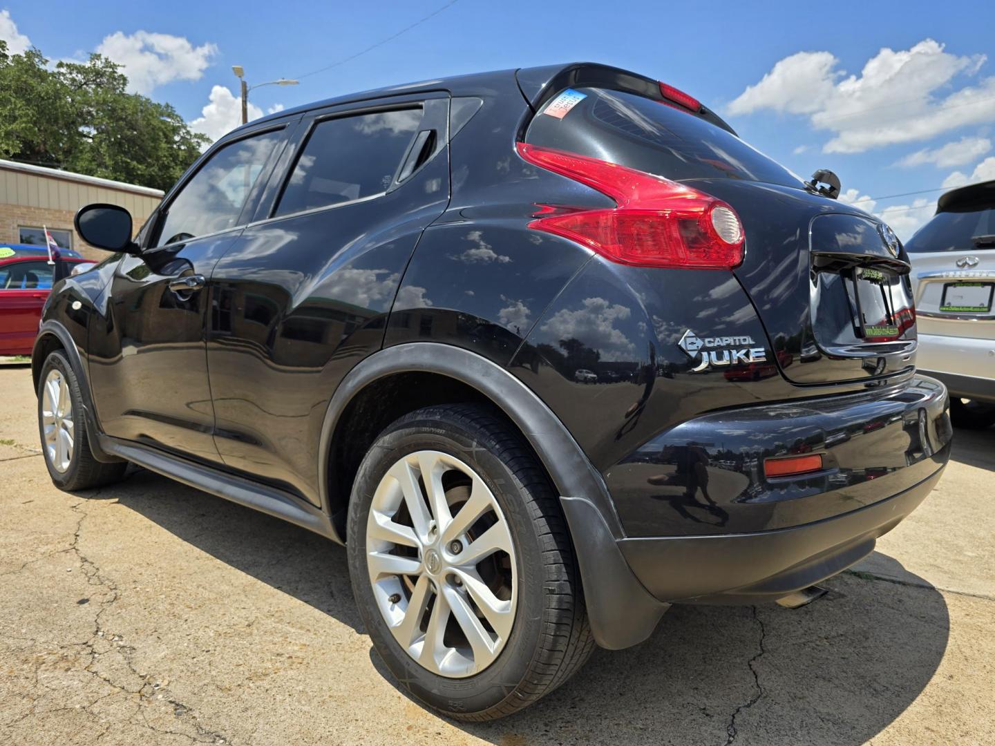 2014 BLUE Nissan Juke S (JN8AF5MR5ET) with an 1.6L L4 DOHC 16V engine, Continuously Variable Transmission transmission, located at 2660 S.Garland Avenue, Garland, TX, 75041, (469) 298-3118, 32.885551, -96.655602 - Photo#5