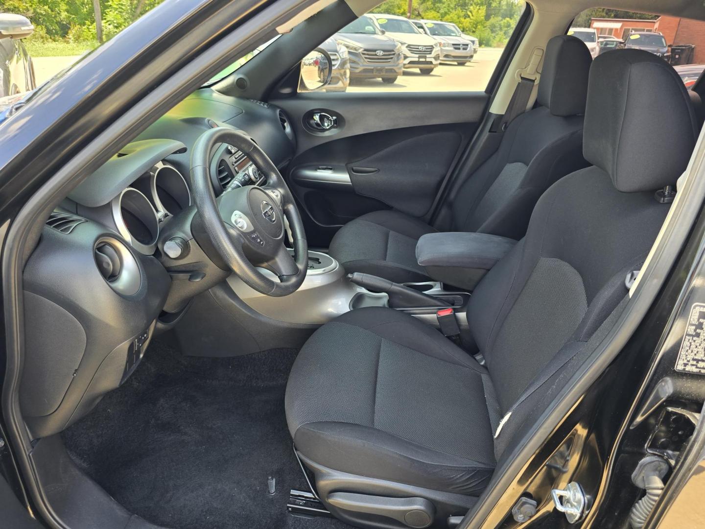 2014 BLUE Nissan Juke S (JN8AF5MR5ET) with an 1.6L L4 DOHC 16V engine, Continuously Variable Transmission transmission, located at 2660 S.Garland Avenue, Garland, TX, 75041, (469) 298-3118, 32.885551, -96.655602 - Photo#11